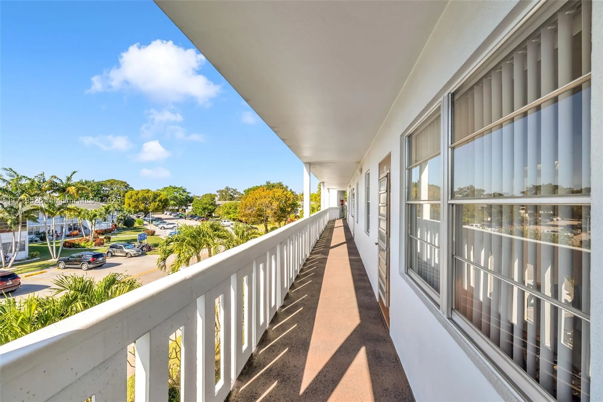 Property Slideshow image 9 of 43 | 3037 newport h # 3037, Deerfield Beach, FL, 33442