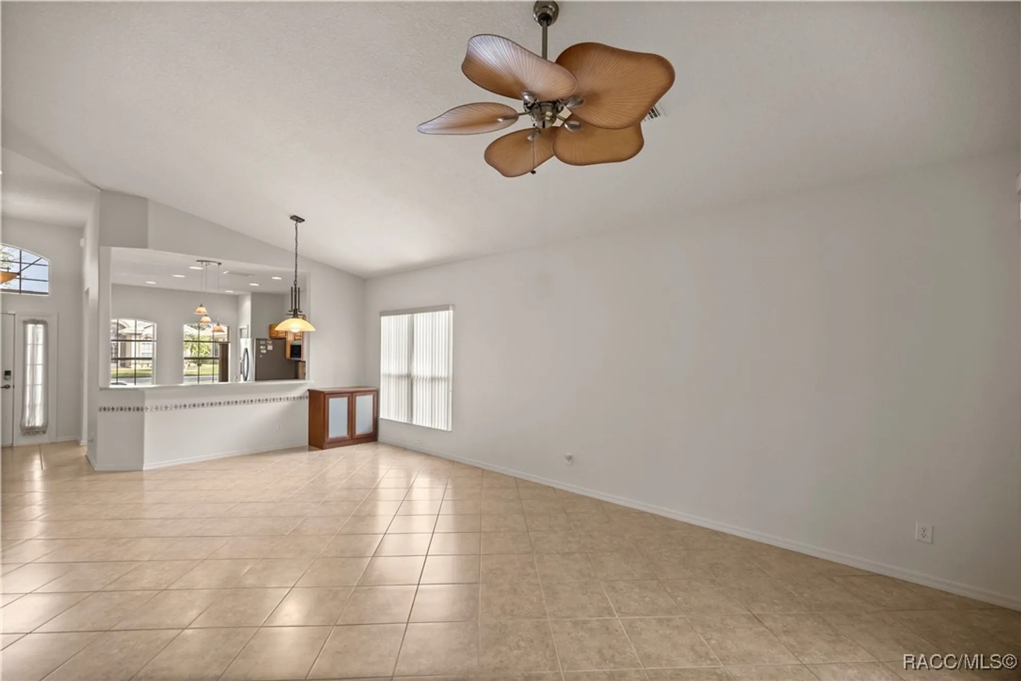Property Slideshow image 18 of 65 | 1312 w skyview crossing dr, Hernando, FL, 34442