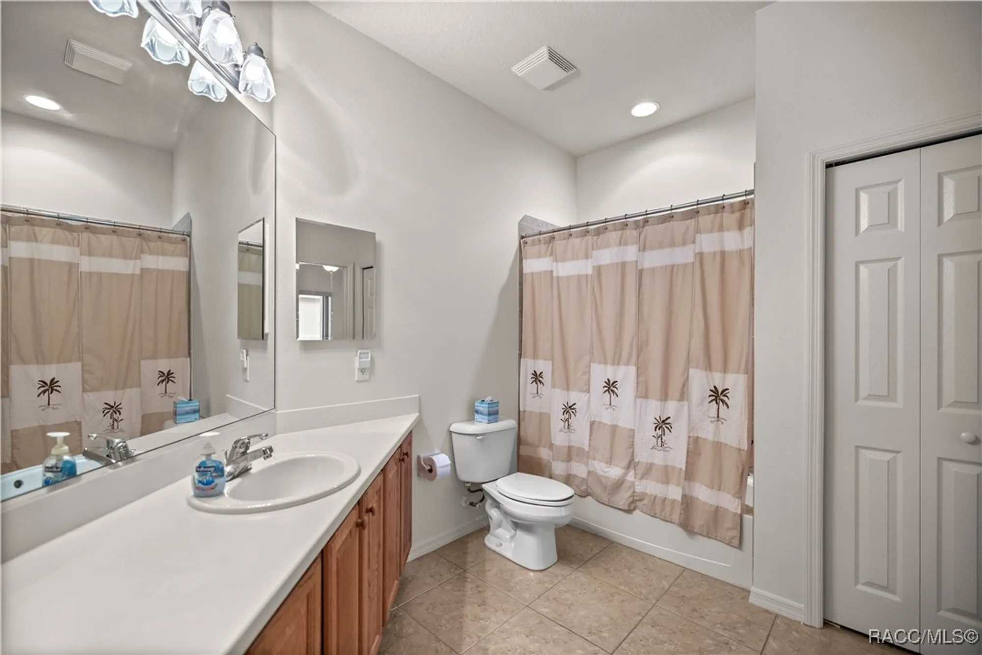 Property Slideshow image 35 of 65 | 1312 w skyview crossing dr, Hernando, FL, 34442