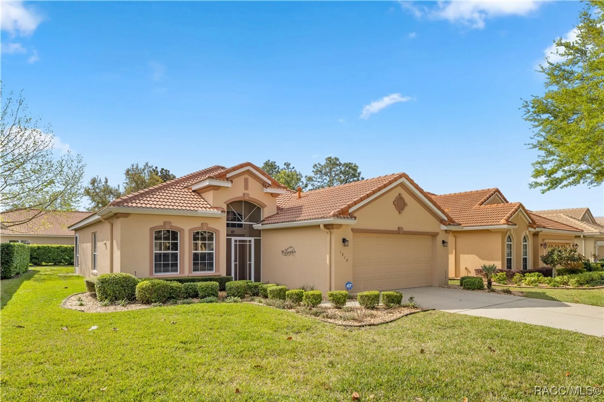 Property Slideshow image 9 of 65 | 1312 w skyview crossing dr, Hernando, FL, 34442