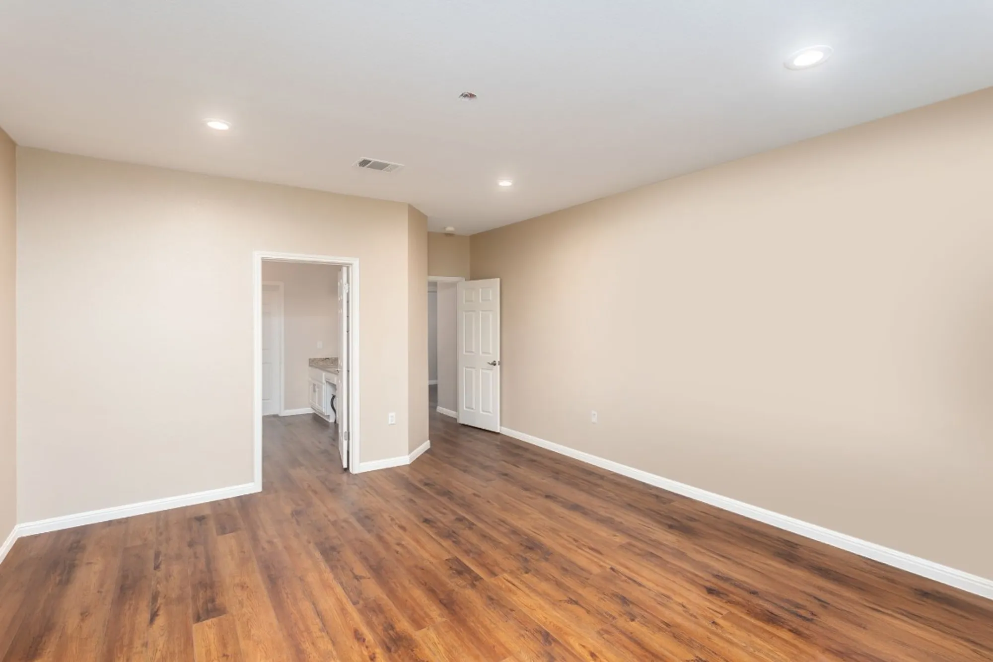 Property Slideshow image 21 of 27 | 120 ruellia dr, Georgetown, TX, 78633