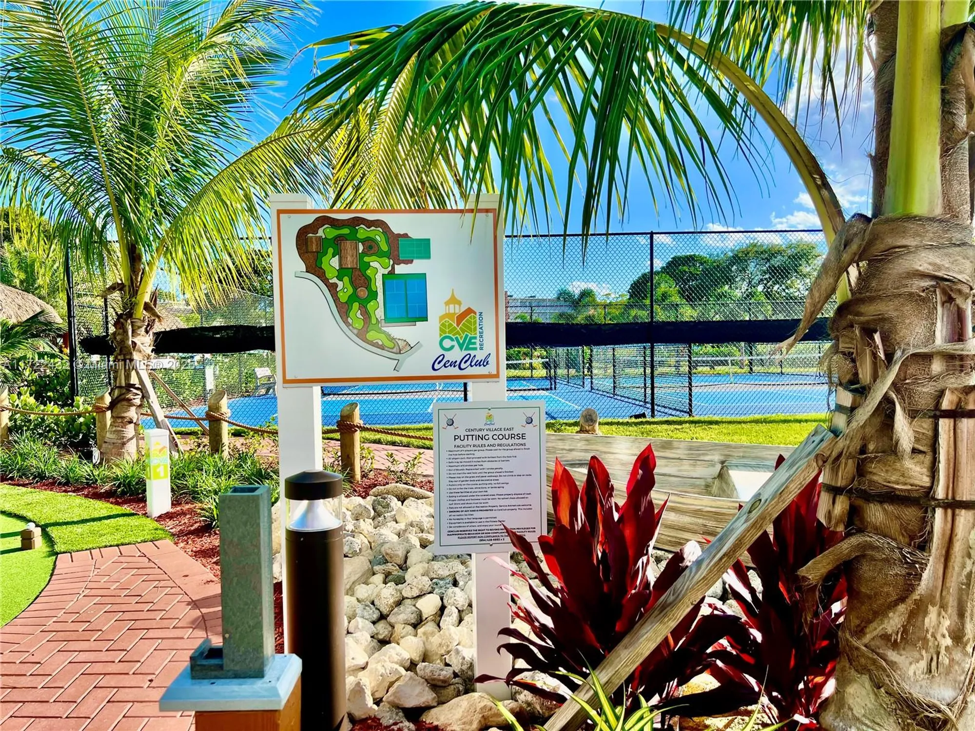 Property Slideshow image 38 of 41 | 1076 newport q # 1076, Deerfield Beach, FL, 33442