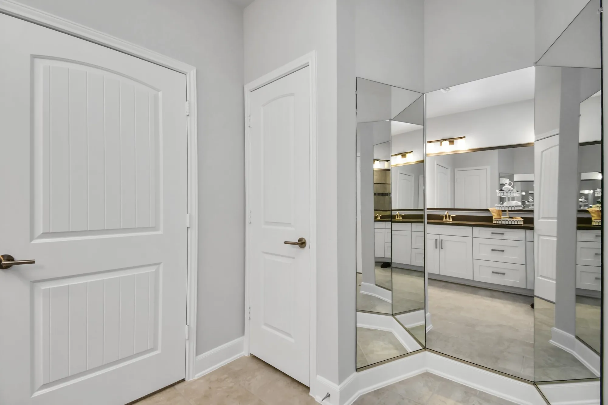 Property Slideshow image 26 of 40 | 6804 westview dr apt 3404, Houston, TX, 77055