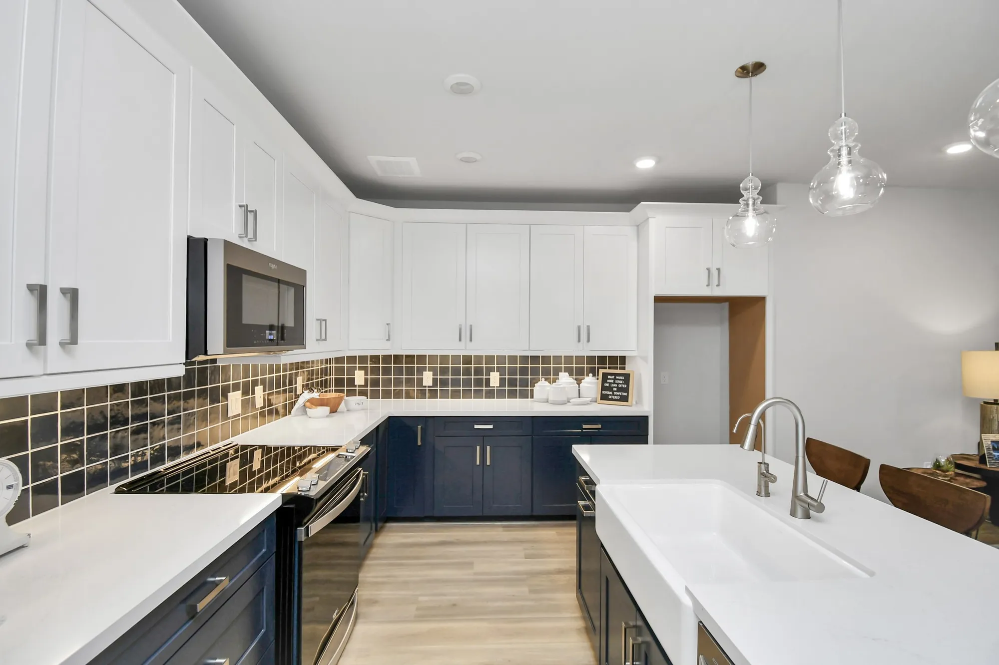 Property Slideshow image 2 of 40 | 6804 westview dr apt 3404, Houston, TX, 77055