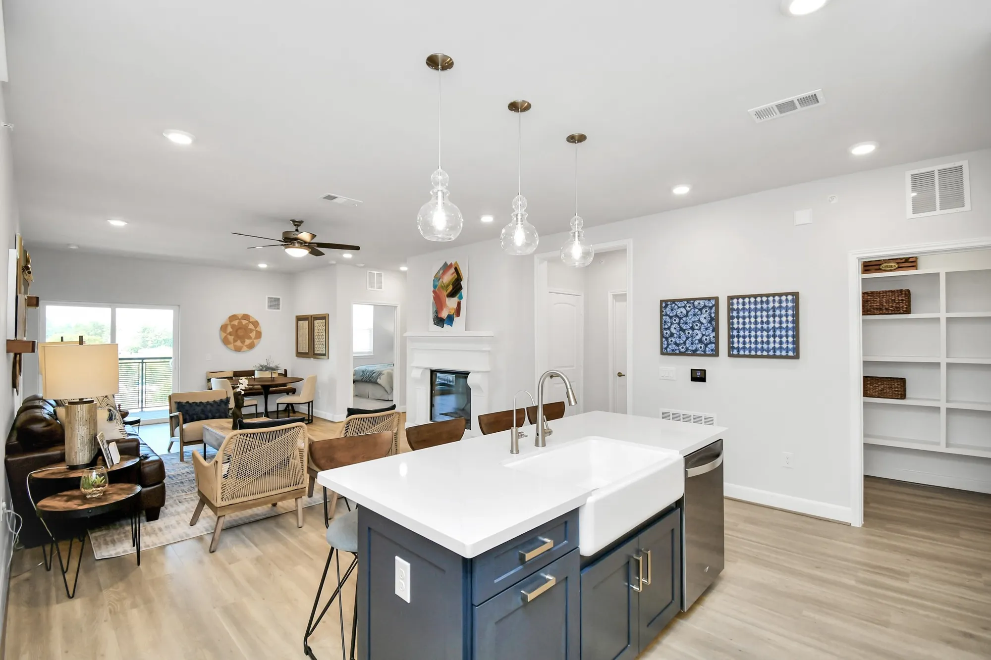 Property Slideshow image 3 of 40 | 6804 westview dr apt 3404, Houston, TX, 77055