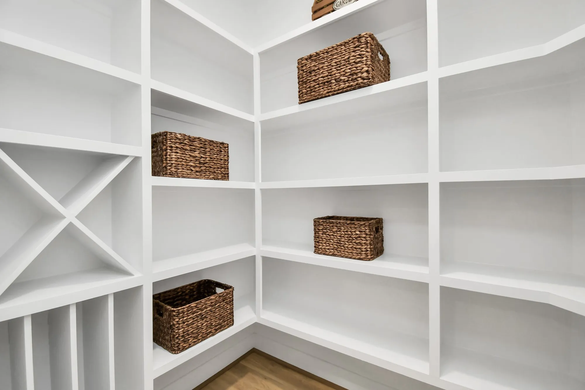 Property Slideshow image 6 of 40 | 6804 westview dr apt 3404, Houston, TX, 77055