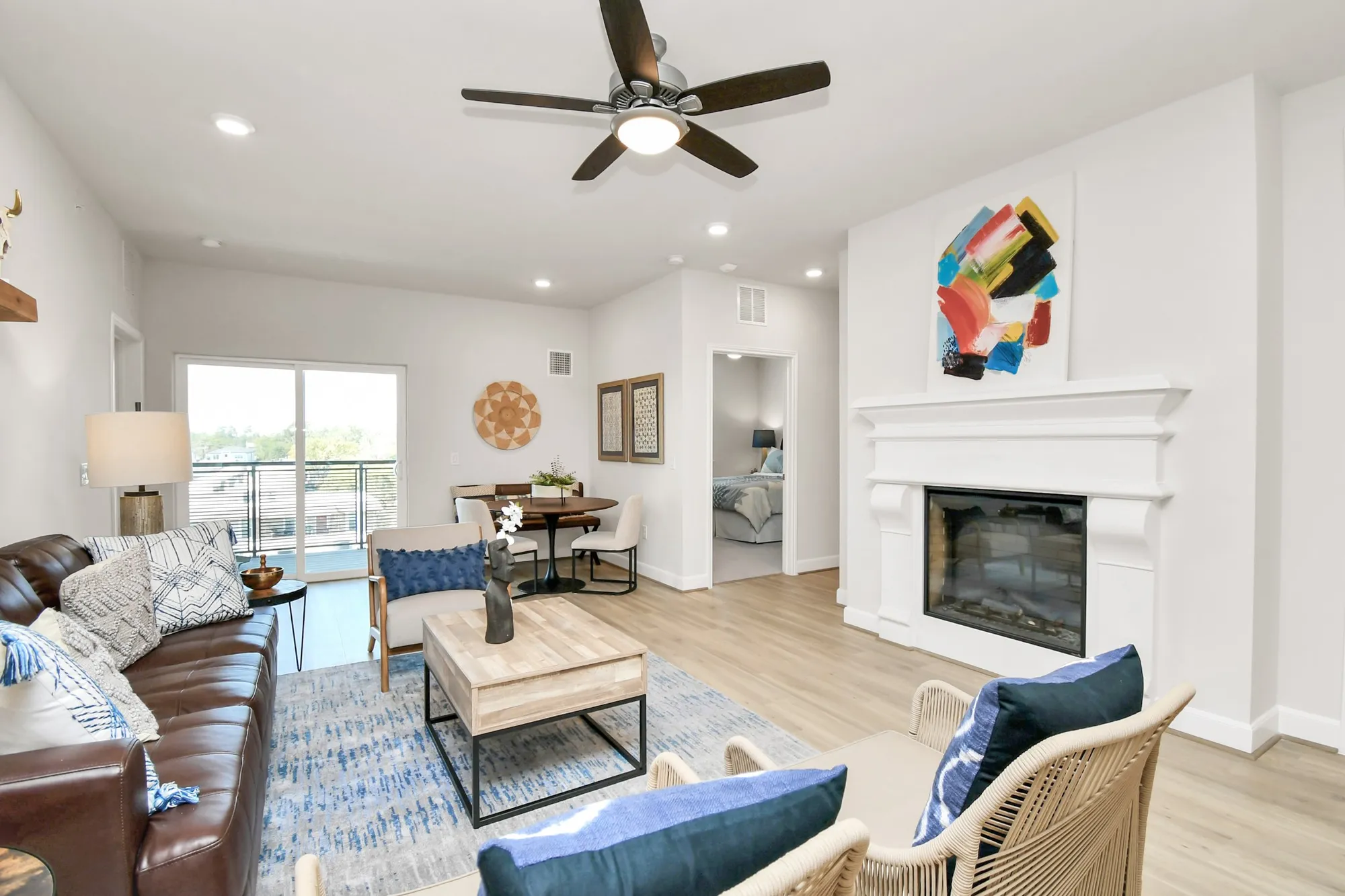 Property Slideshow image 9 of 40 | 6804 westview dr apt 3404, Houston, TX, 77055