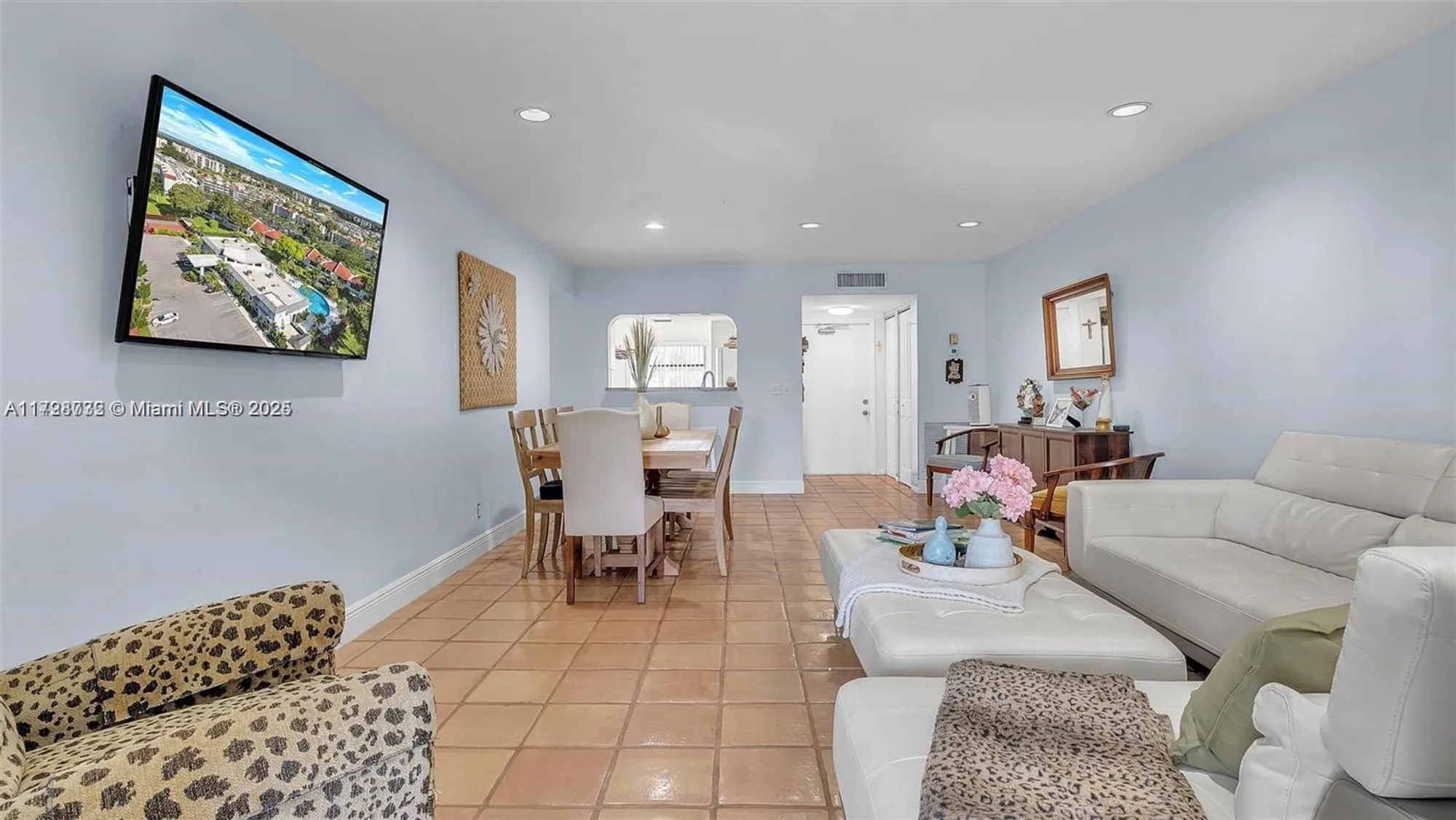 Property Slideshow image 2 of 40 | 14873 cumberland dr 2040, Delray Beach, FL, 33446