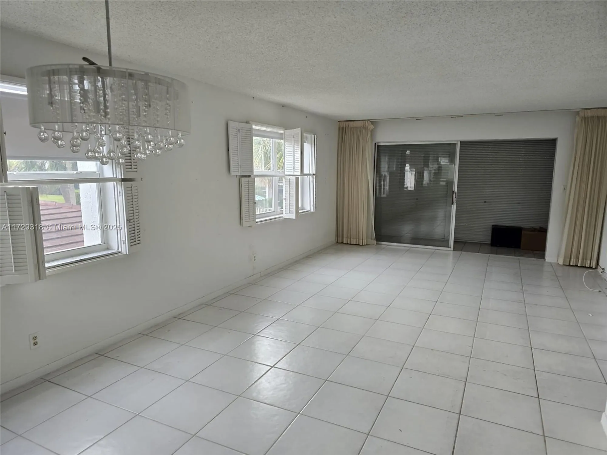 Property Slideshow image 3 of 8 | 3551 inverrary dr apt 201, Lauderhill, FL, 33319