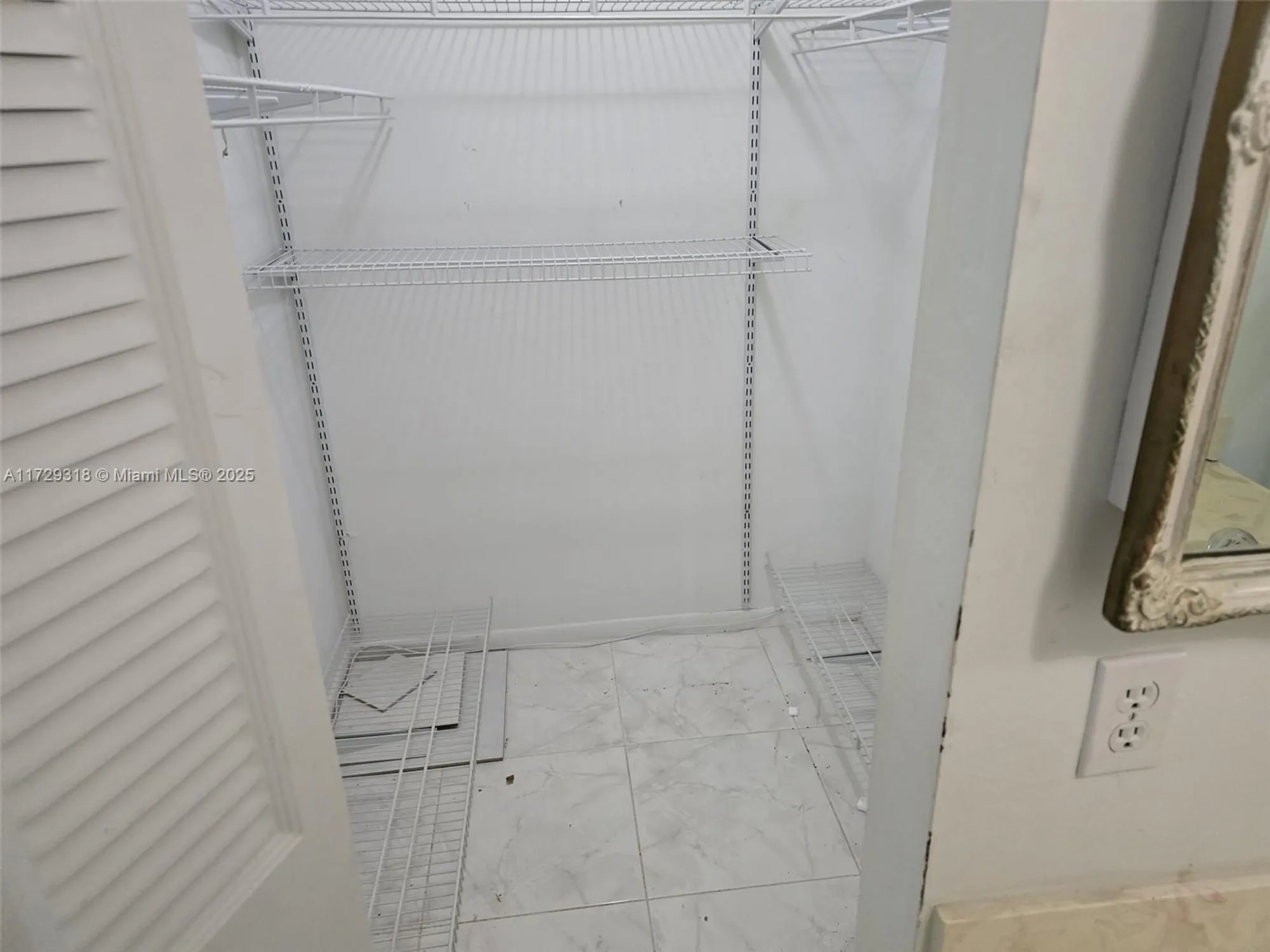 Property Slideshow image 8 of 8 | 3551 inverrary dr apt 201, Lauderhill, FL, 33319