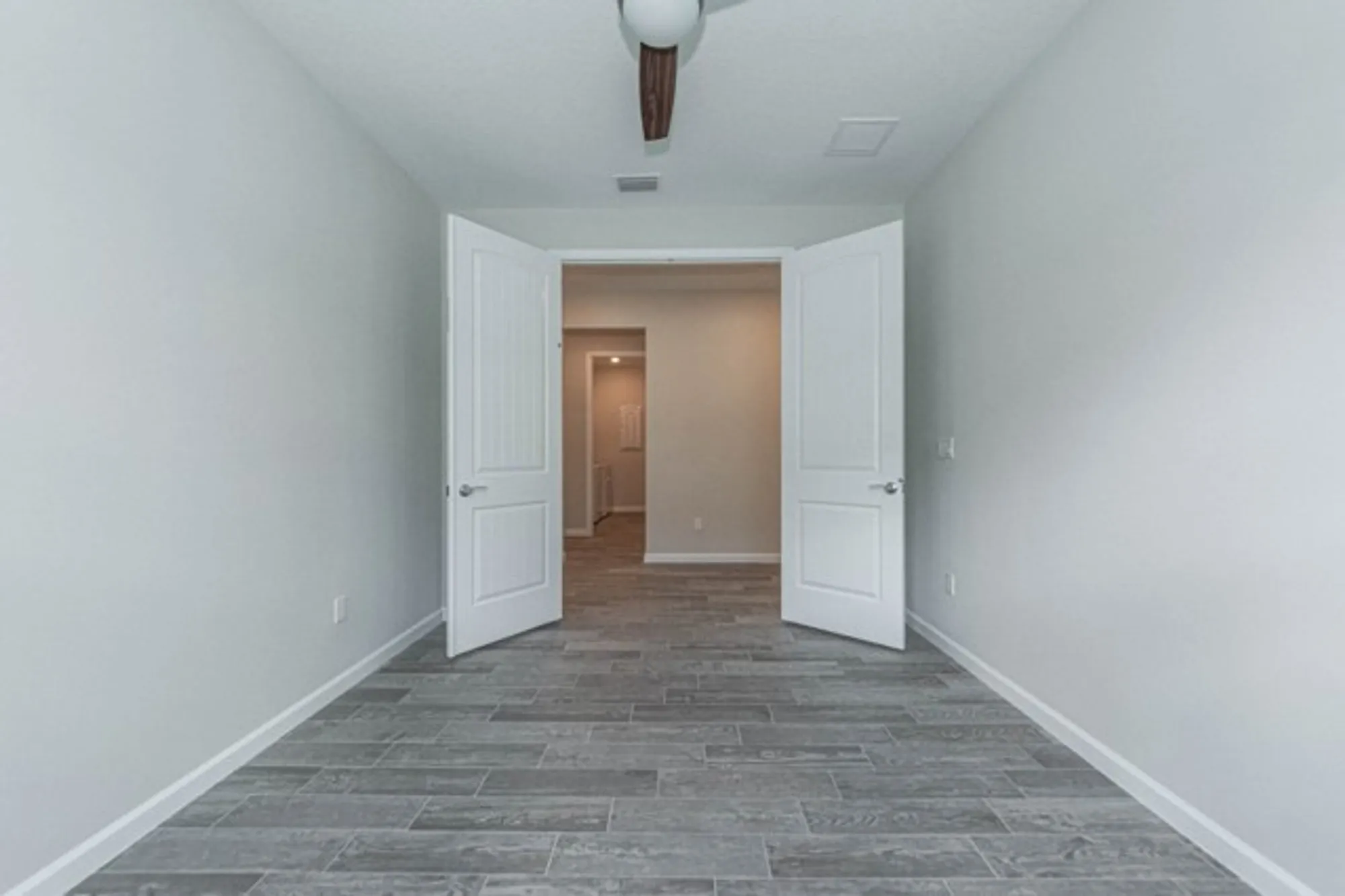 Property Slideshow image 21 of 33 | 4655 pratt cir, Vero Beach, FL, 32967