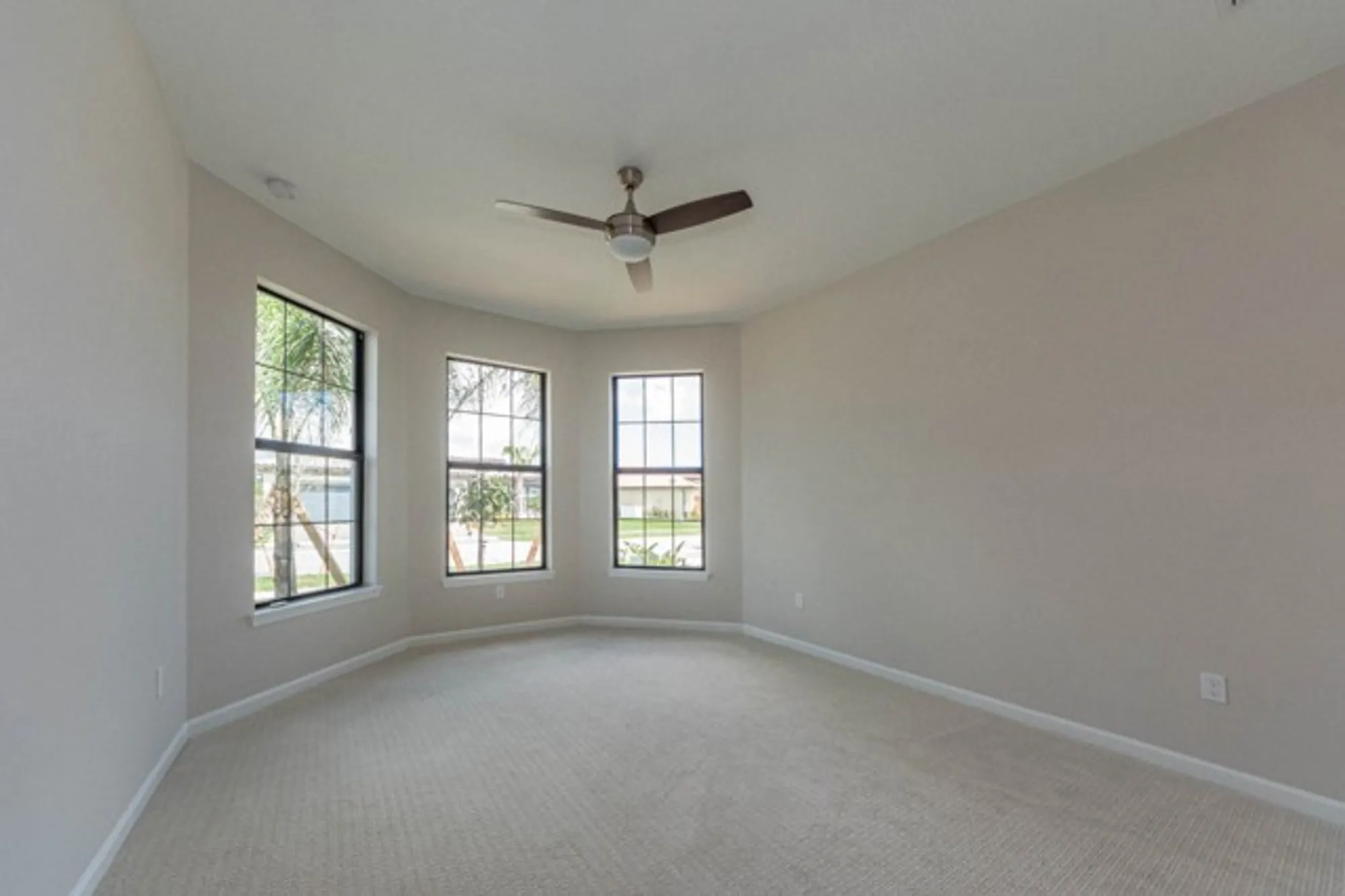 Property Slideshow image 22 of 33 | 4655 pratt cir, Vero Beach, FL, 32967