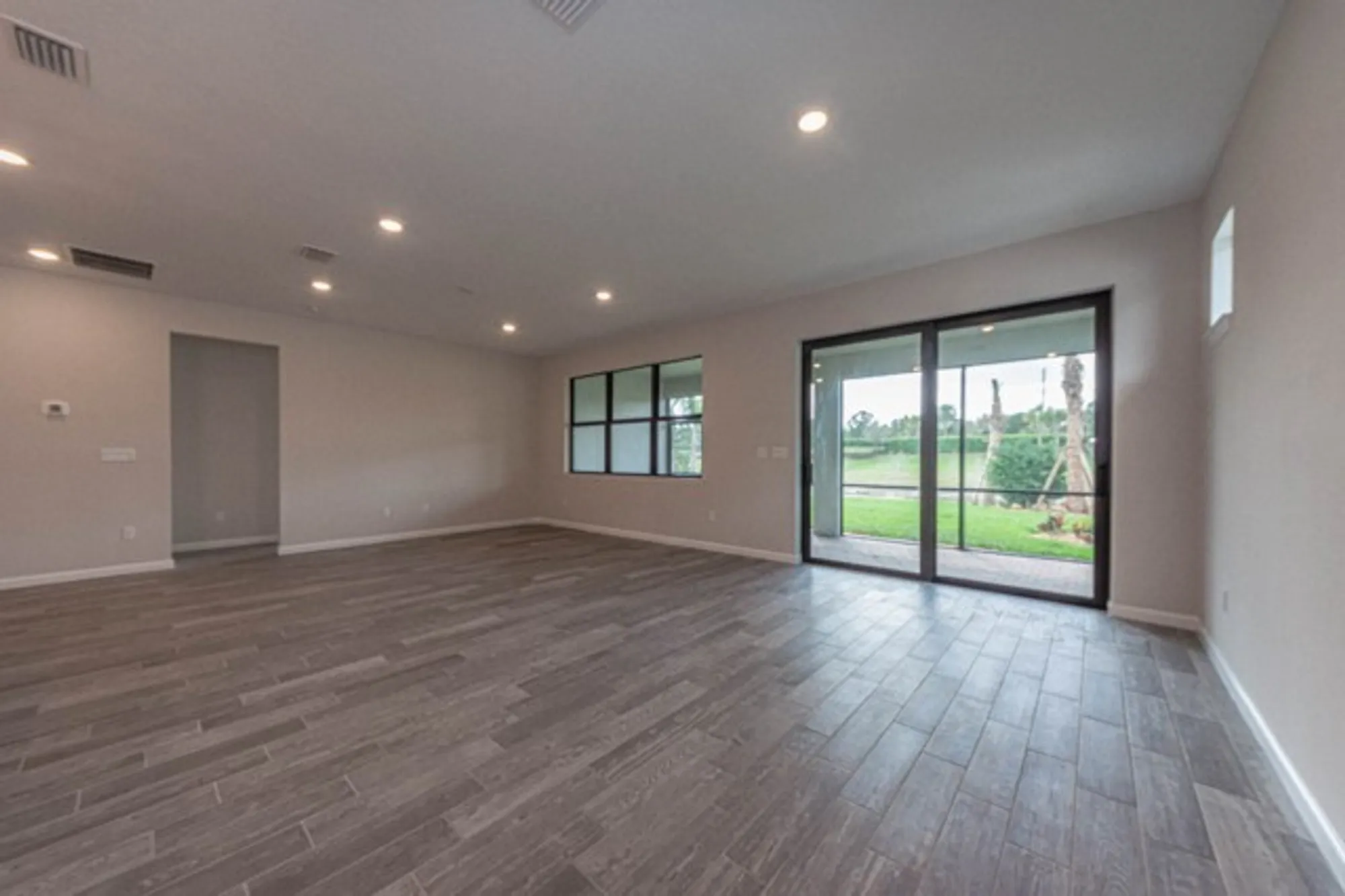 Property Slideshow image 6 of 33 | 4655 pratt cir, Vero Beach, FL, 32967