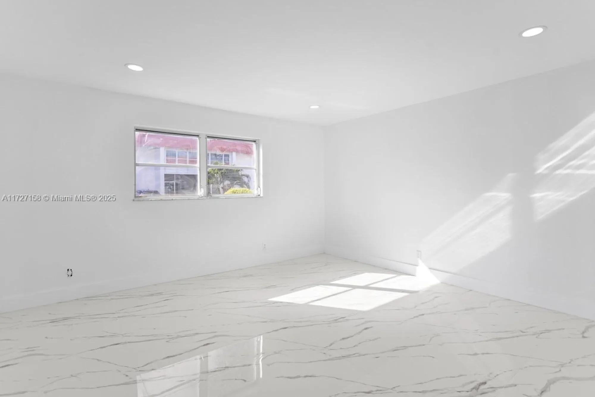 Property Slideshow image 8 of 20 | 2251 nw 48th ter 102, Lauderhill, FL, 33313