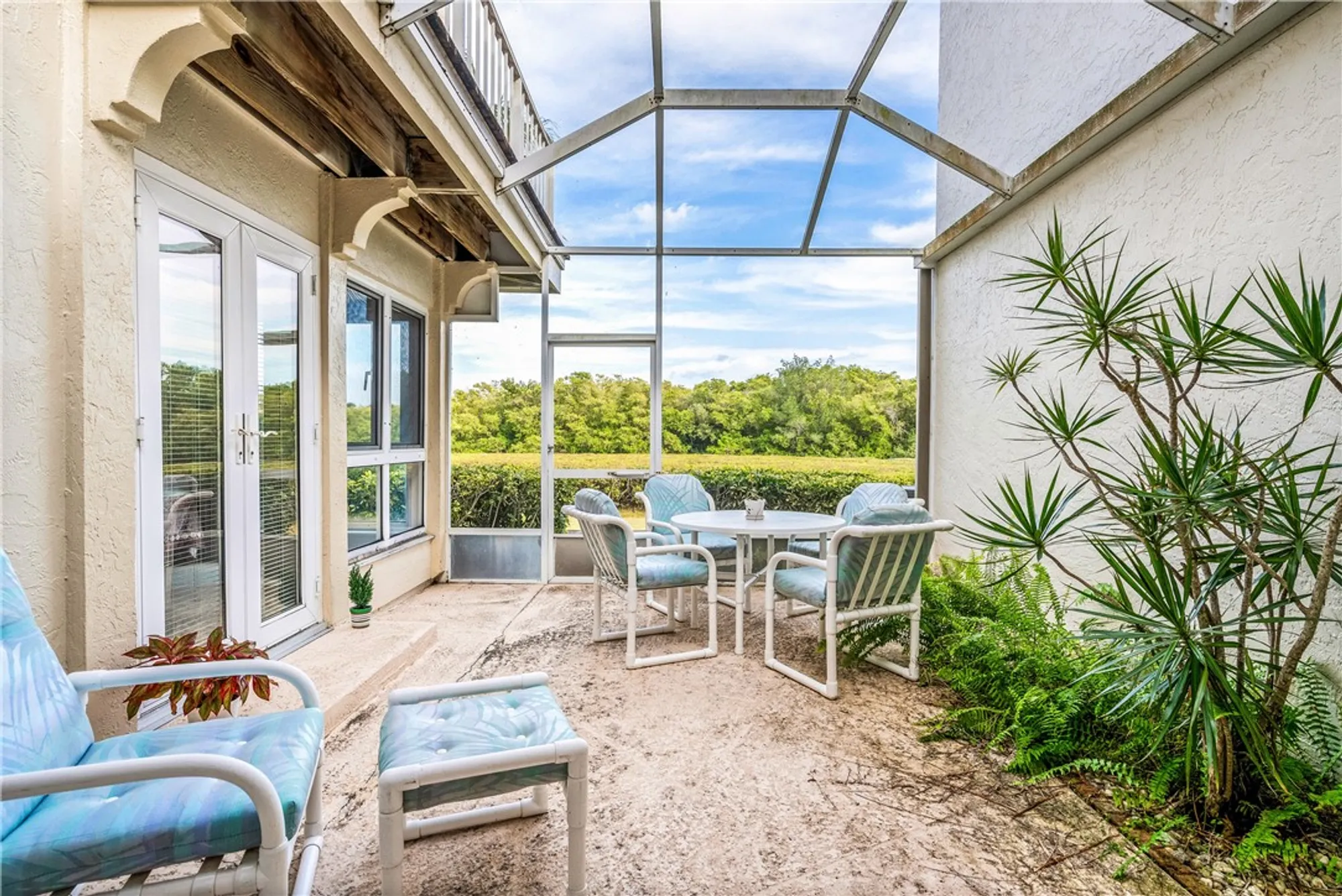 Property Slideshow image 1 of 36 | 5152 saint davids dr # 1, Vero Beach, FL, 32967