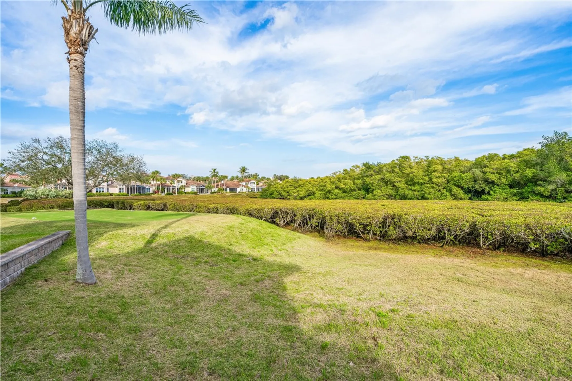 Property Slideshow image 30 of 36 | 5152 saint davids dr # 1, Vero Beach, FL, 32967