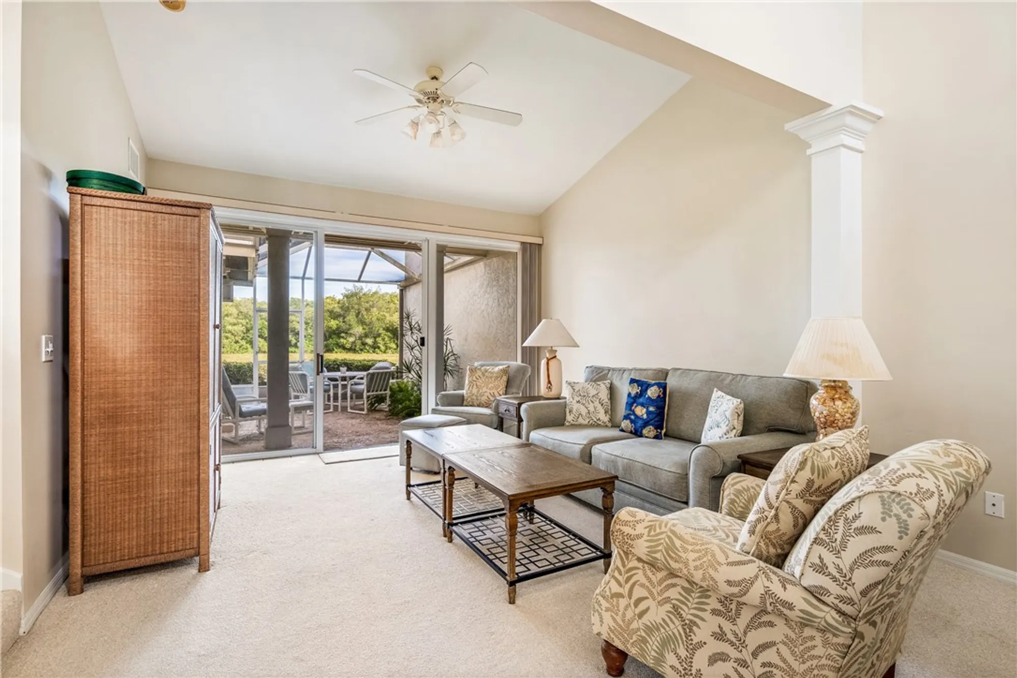 Property Slideshow image 8 of 36 | 5152 saint davids dr # 1, Vero Beach, FL, 32967