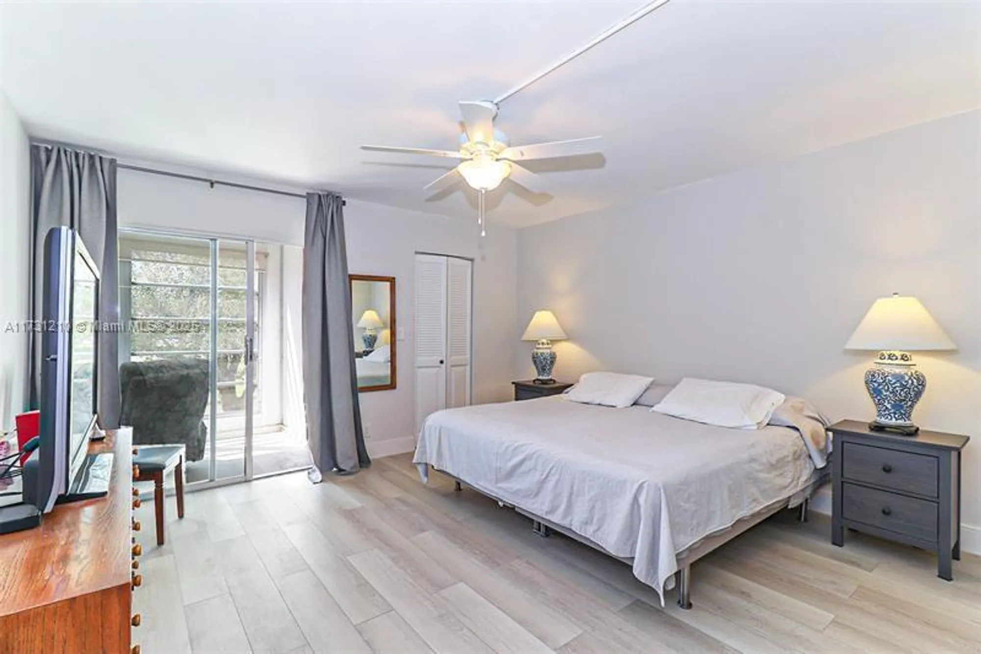Property Slideshow image 12 of 30 | 3203 portofino pt f2, Coconut Creek, FL, 33066