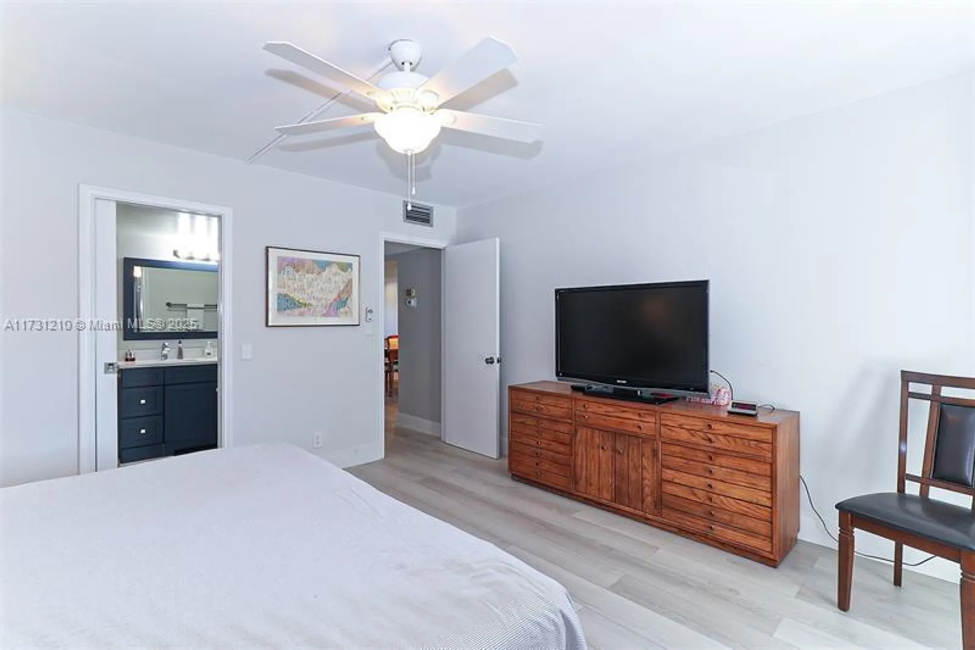 Property Slideshow image 13 of 30 | 3203 portofino pt f2, Coconut Creek, FL, 33066