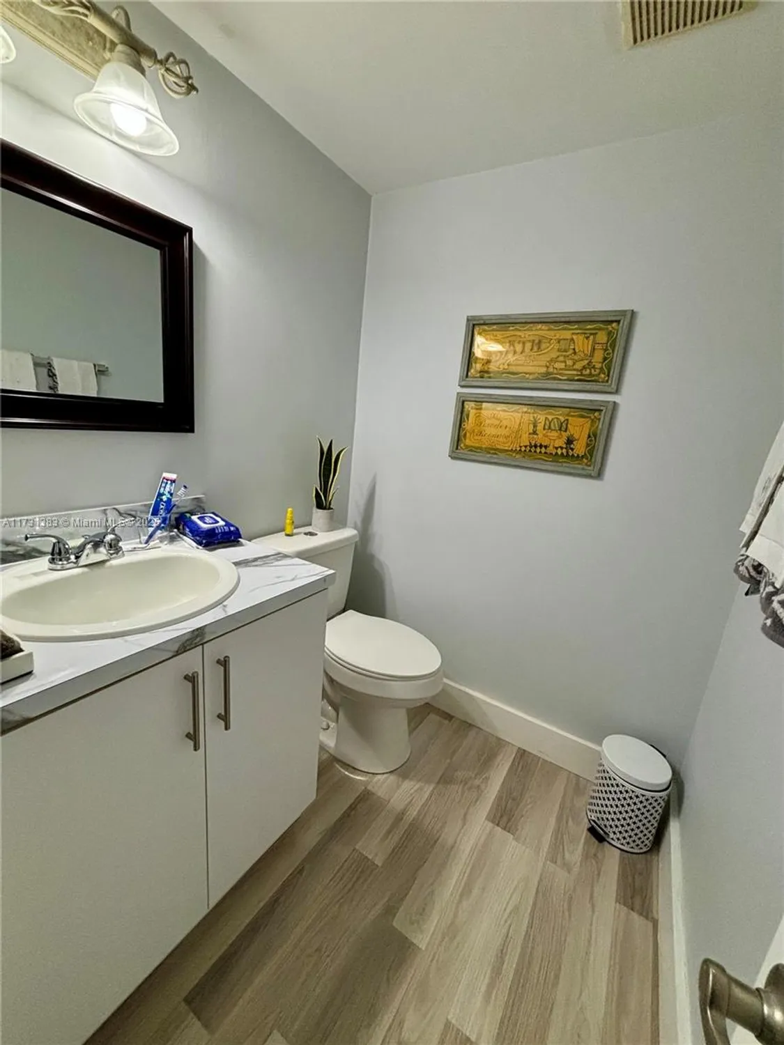 Property Slideshow image 13 of 21 | 801 sw 133rd ter 415k, Pembroke Pines, FL, 33027