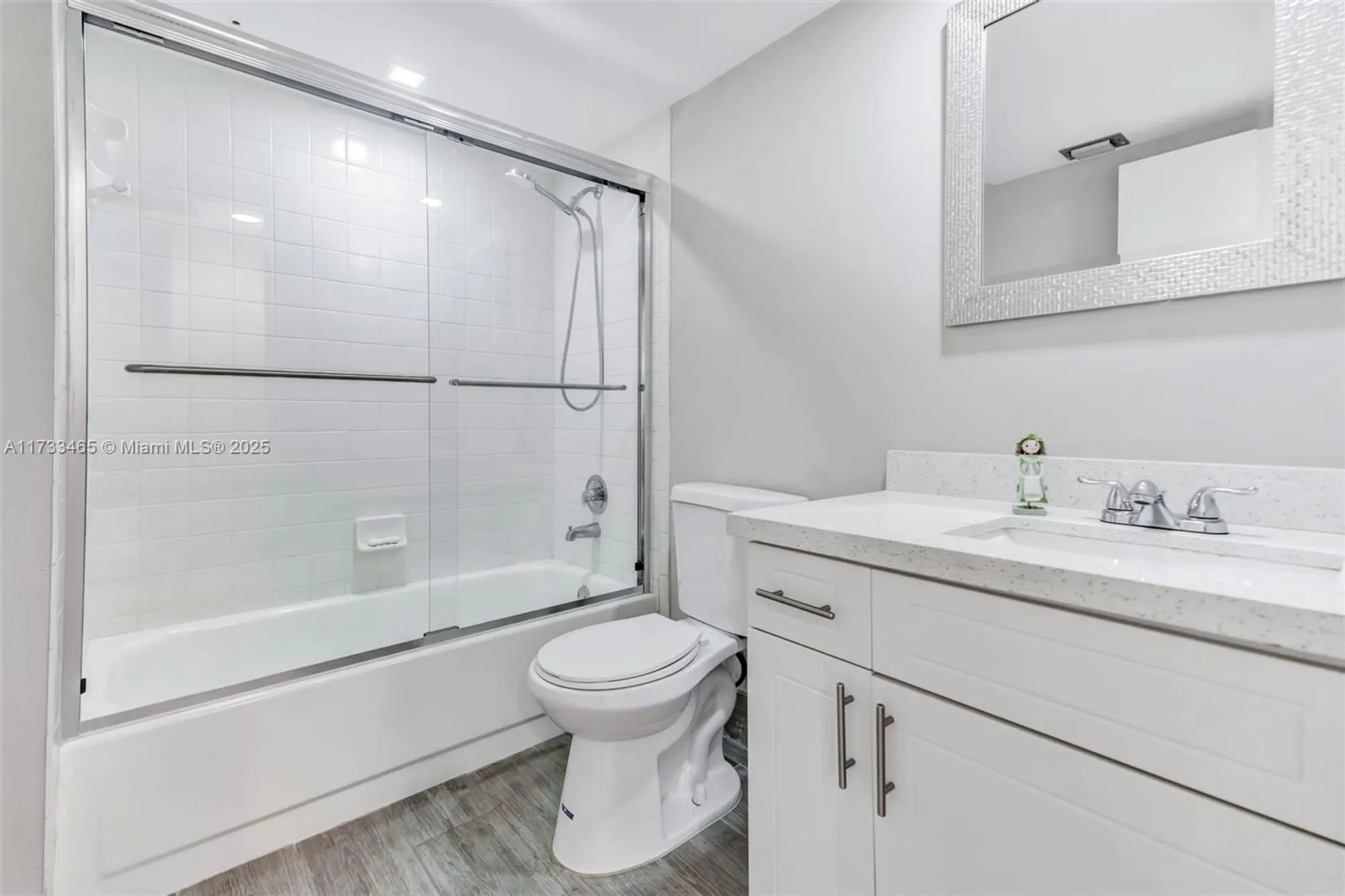 Property Slideshow image 15 of 39 | 1401 sw 128th ter apt 307h, Pembroke Pines, FL, 33027