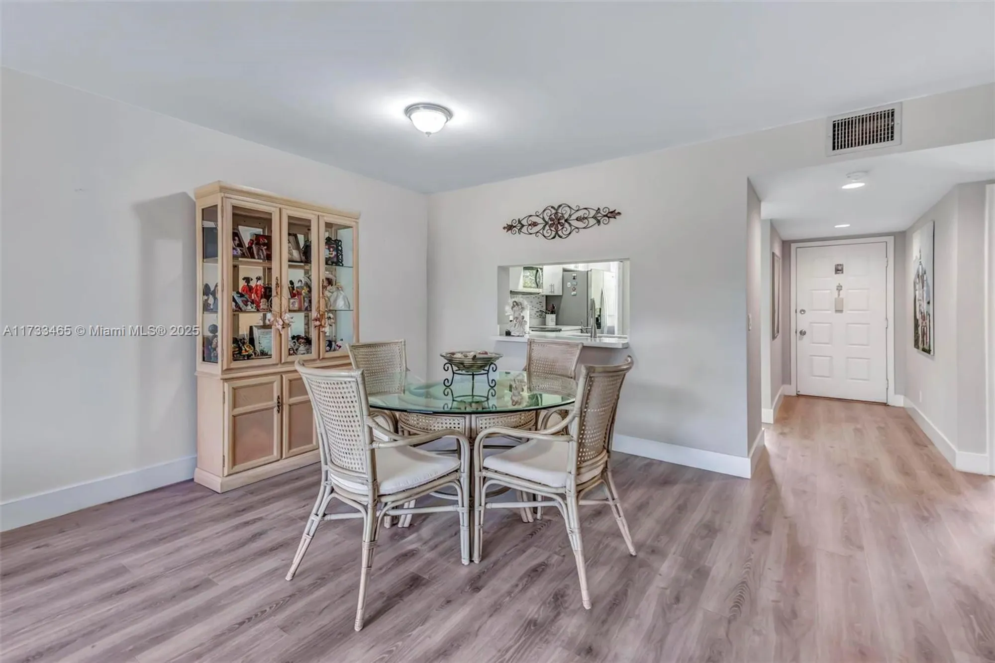 Property Slideshow image 6 of 39 | 1401 sw 128th ter apt 307h, Pembroke Pines, FL, 33027