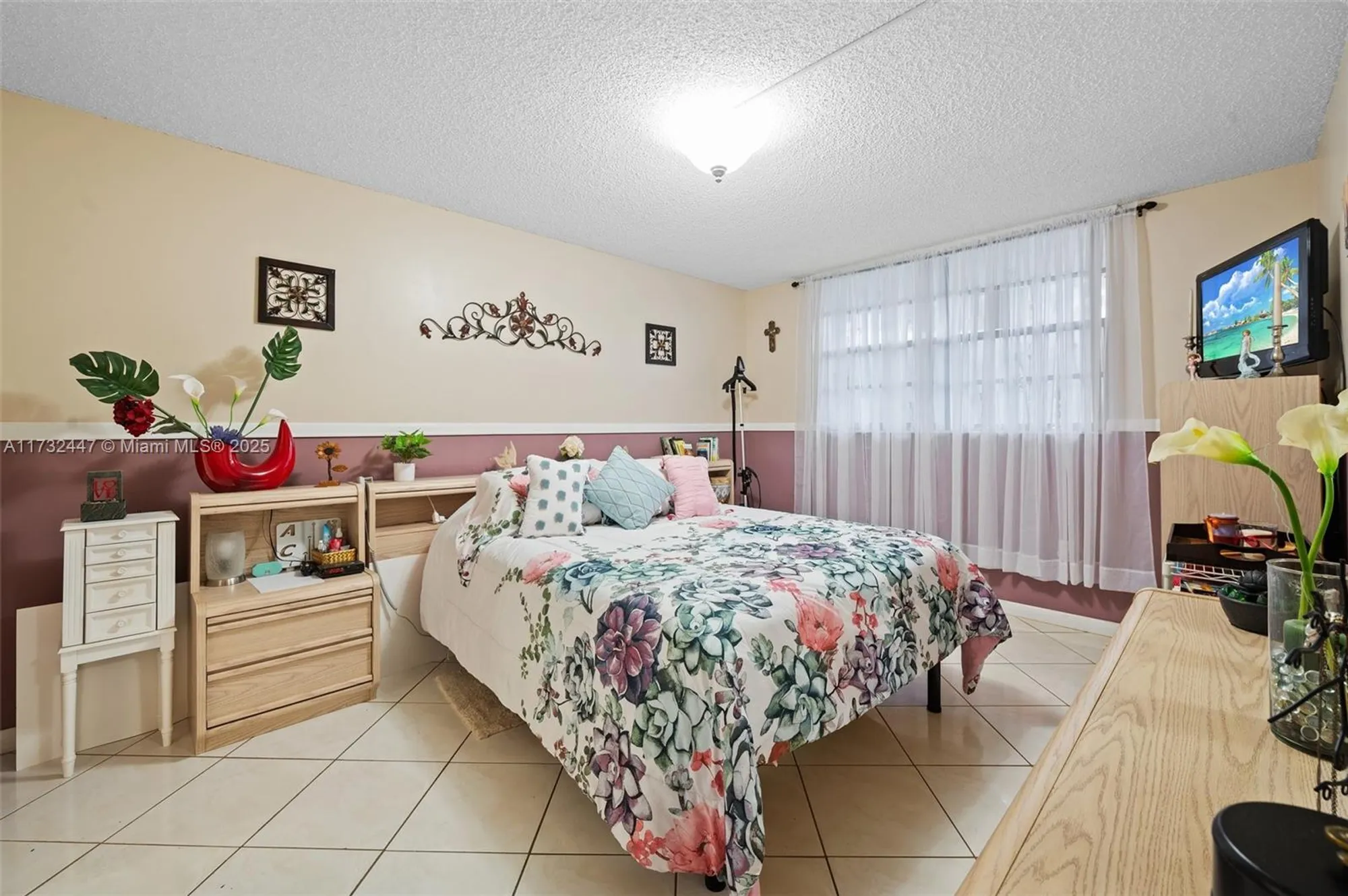 Property Slideshow image 19 of 42 | 1100 colony point cir 119, Pembroke Pines, FL, 33026