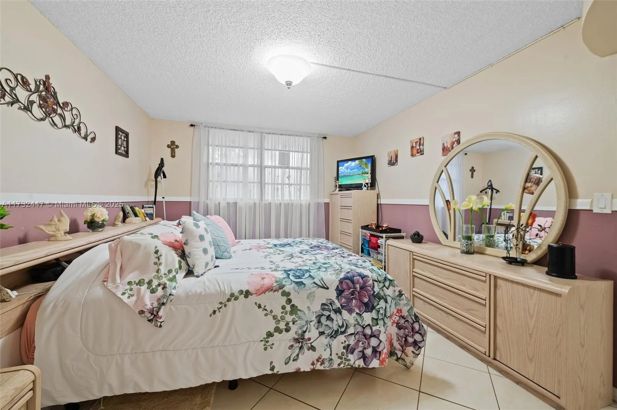Property Slideshow image 20 of 42 | 1100 colony point cir 119, Pembroke Pines, FL, 33026