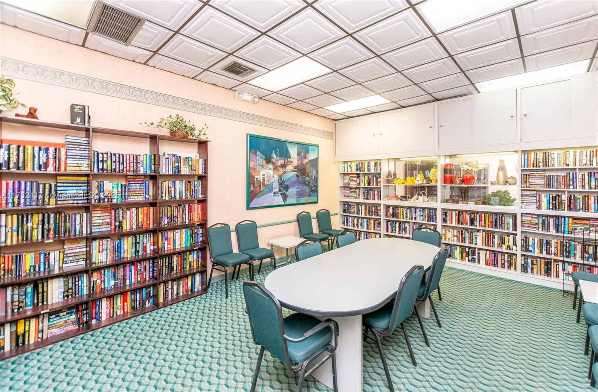 Property Slideshow image 34 of 42 | 1100 colony point cir 119, Pembroke Pines, FL, 33026