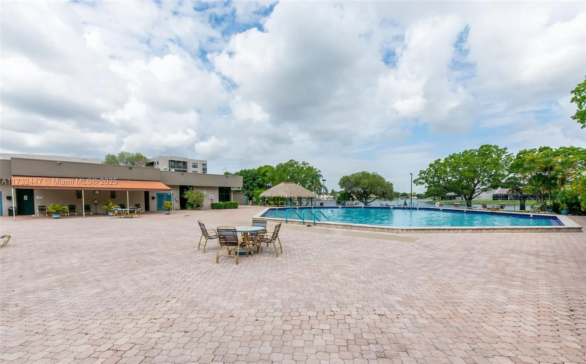 Property Slideshow image 39 of 42 | 1100 colony point cir 119, Pembroke Pines, FL, 33026