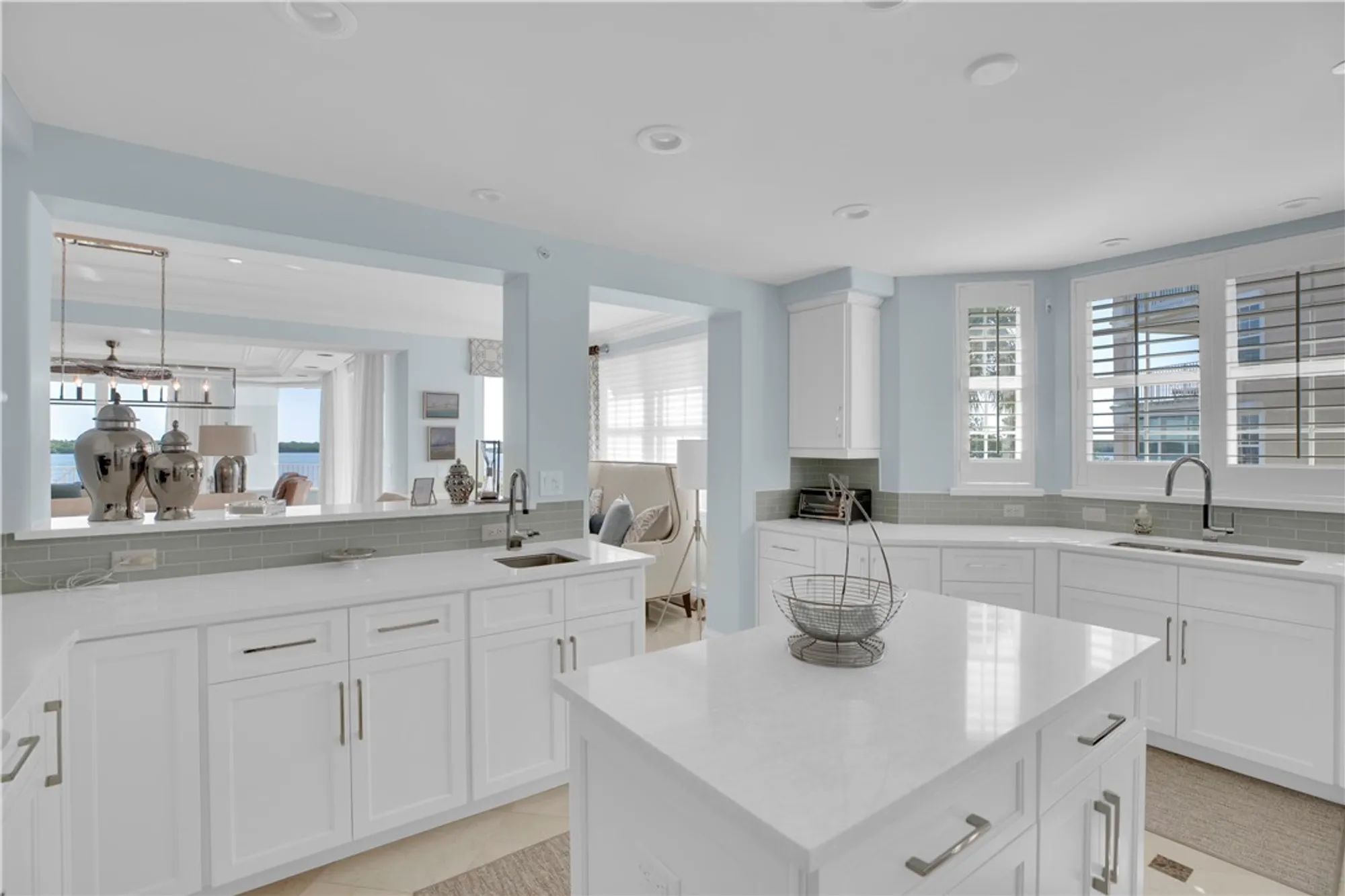 Property Slideshow image 18 of 36 | 4866 s harbor dr 202, Vero Beach, FL, 32967
