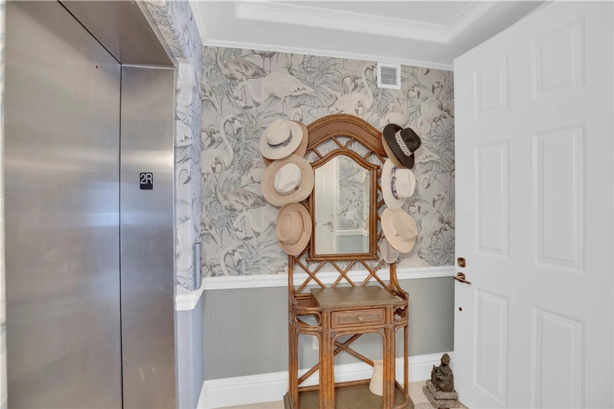 Property Slideshow image 4 of 36 | 4866 s harbor dr 202, Vero Beach, FL, 32967