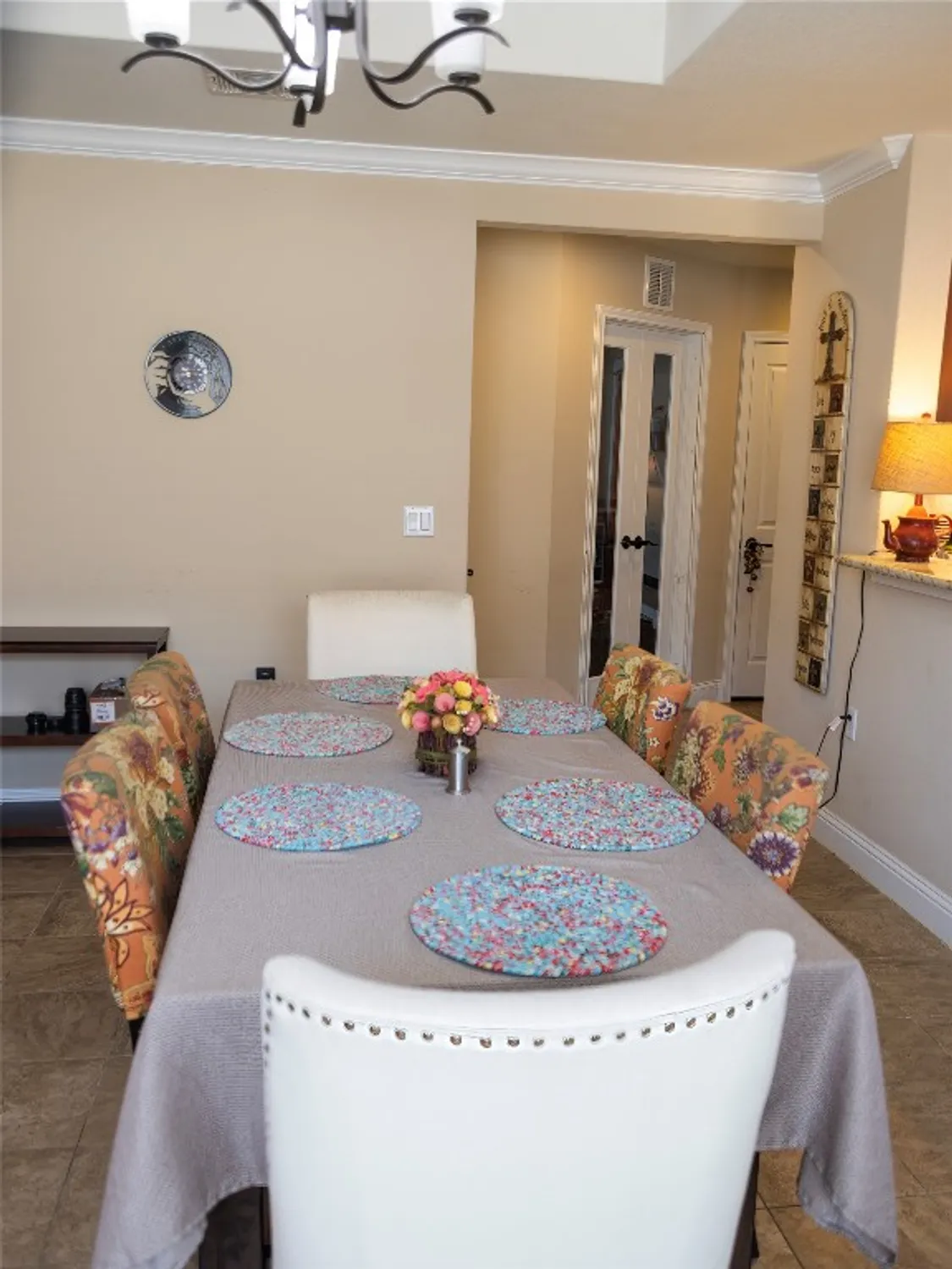 Property Slideshow image 15 of 34 | 834 salado creek ln, Georgetown, TX, 78633