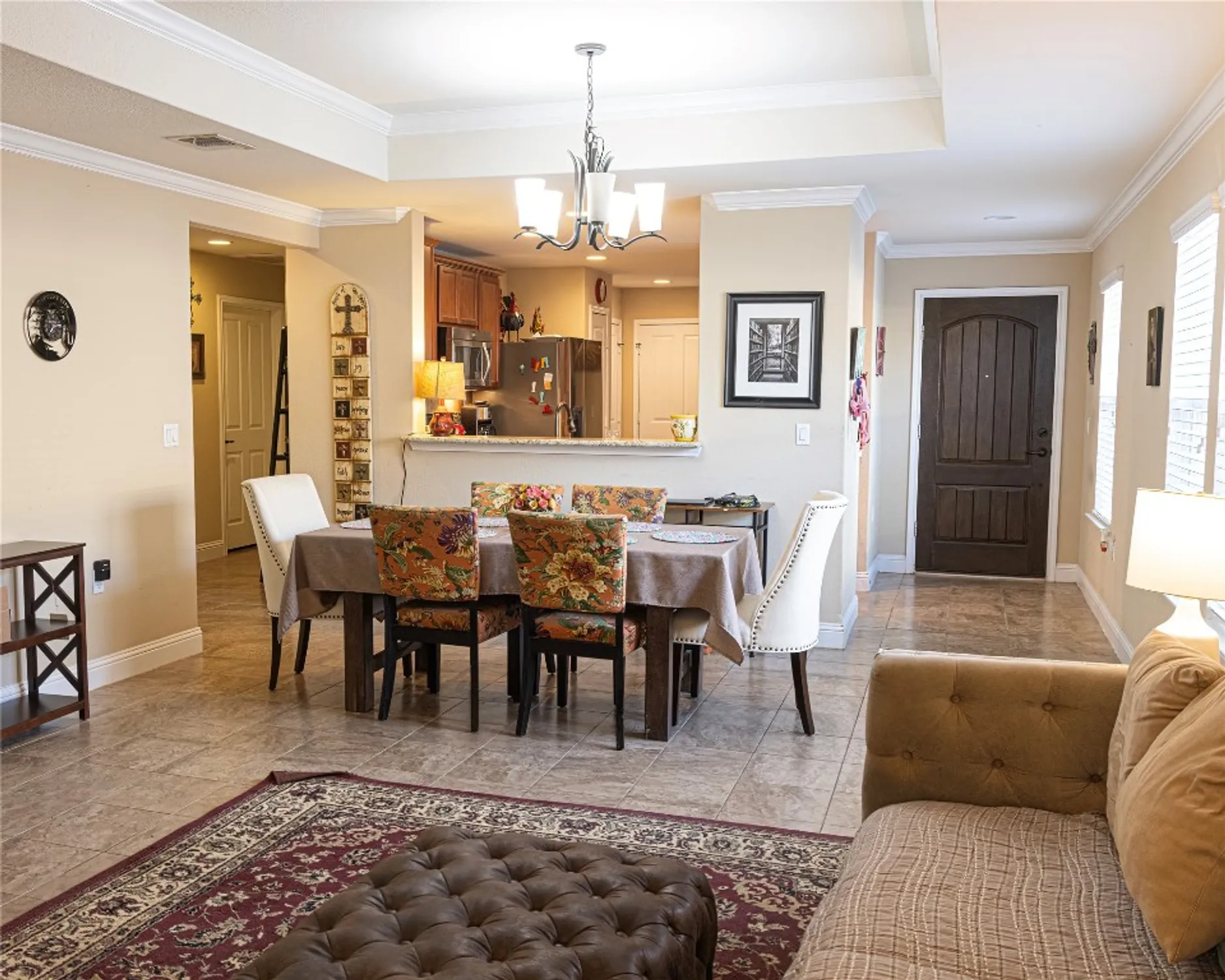 Property Slideshow image 5 of 34 | 834 salado creek ln, Georgetown, TX, 78633