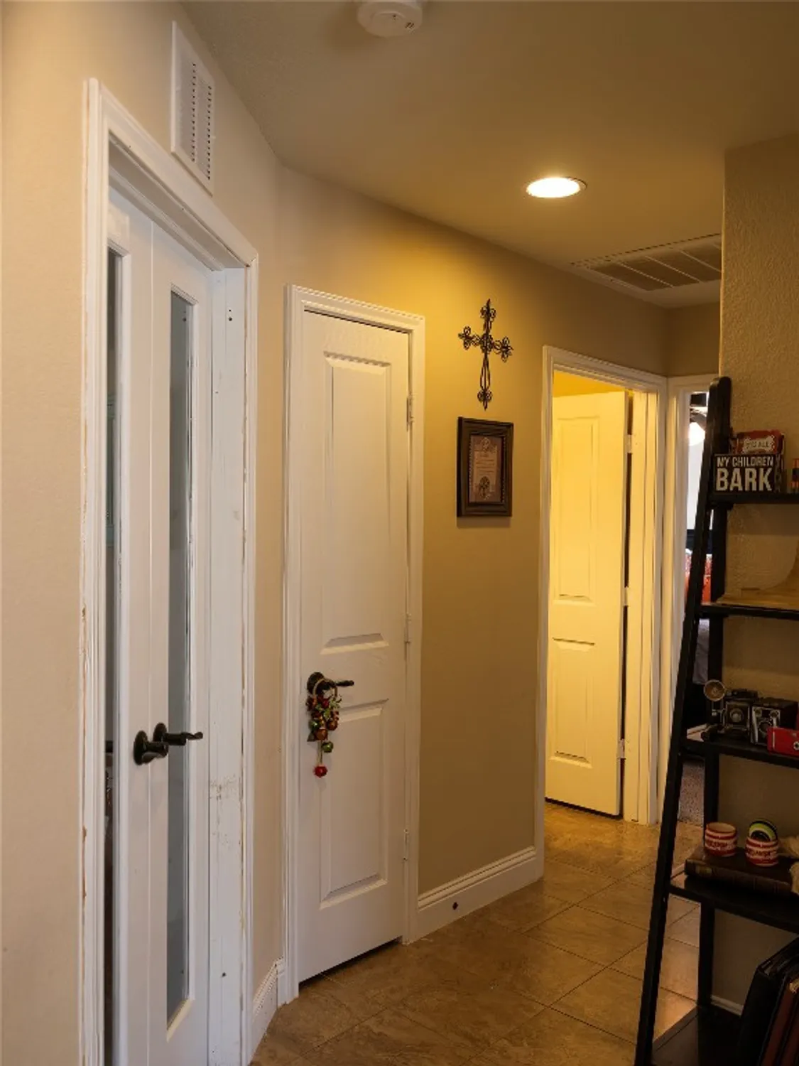 Property Slideshow image 9 of 34 | 834 salado creek ln, Georgetown, TX, 78633