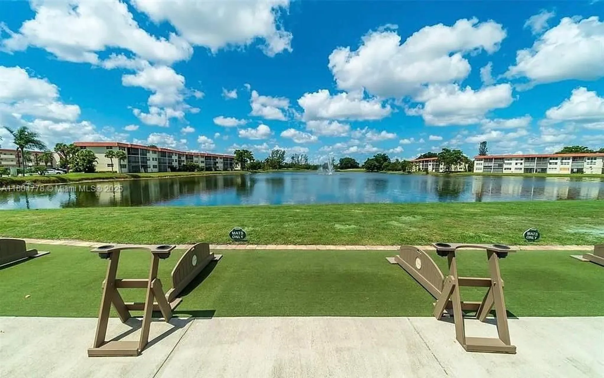Property Slideshow image 4 of 5 | 8930 s hollybrook blvd 210, Pembroke Pines, FL, 33025