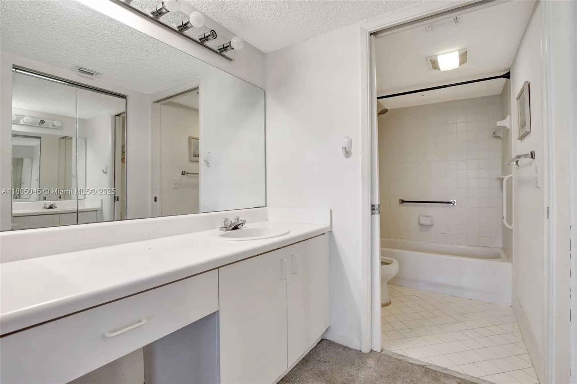 Property Slideshow image 21 of 35 | 1601 sw 128th ter 309a, Pembroke Pines, FL, 33027