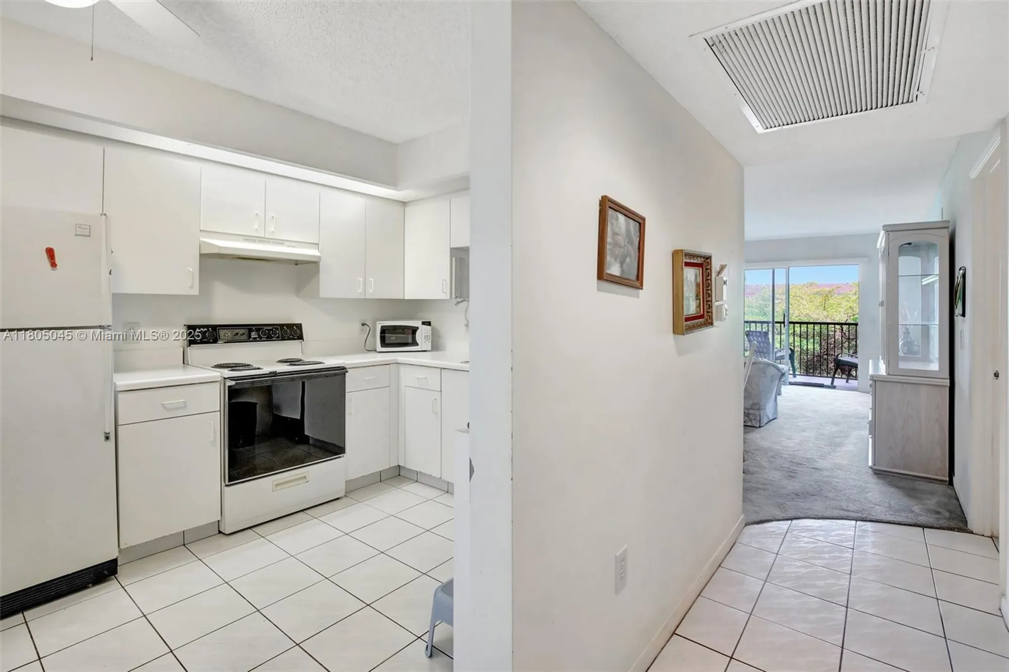Property Slideshow image 5 of 35 | 1601 sw 128th ter 309a, Pembroke Pines, FL, 33027