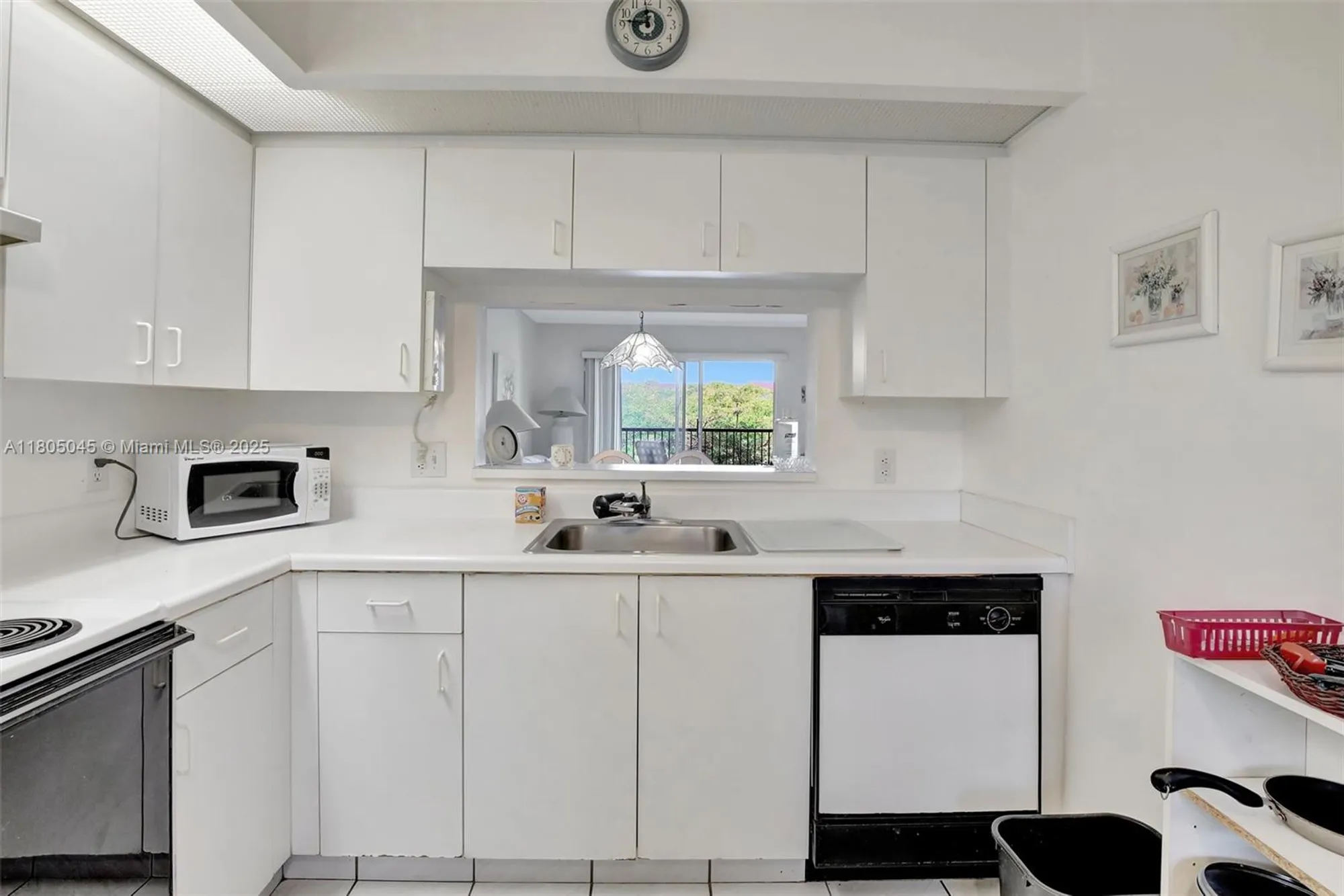 Property Slideshow image 7 of 35 | 1601 sw 128th ter 309a, Pembroke Pines, FL, 33027