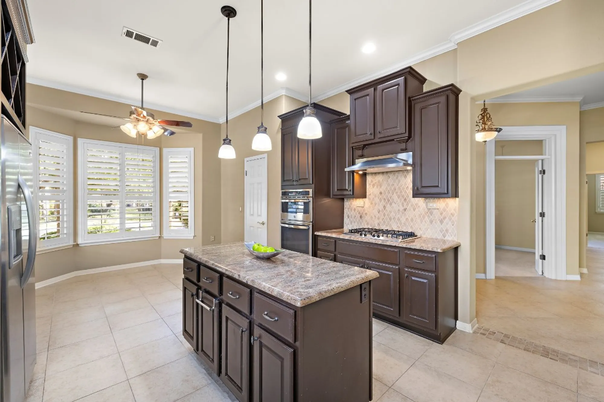 Property Slideshow image 17 of 34 | 214 lone star dr, Georgetown, TX, 78633