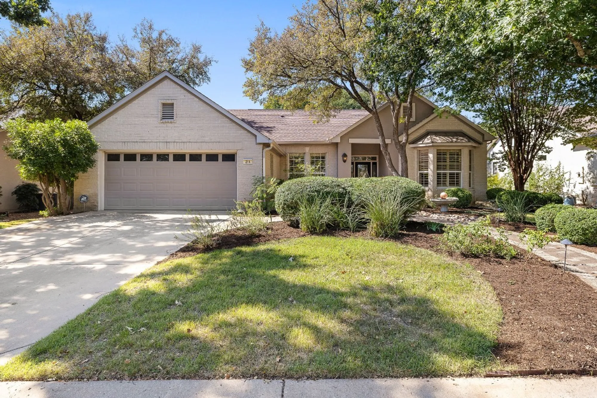 Property Slideshow image 3 of 34 | 214 lone star dr, Georgetown, TX, 78633