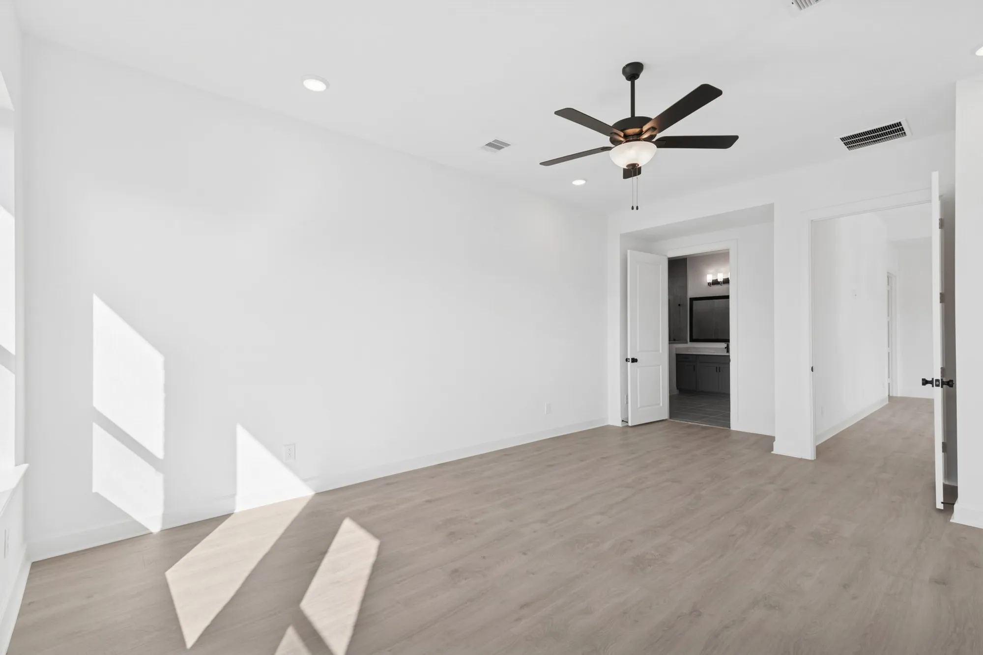 Property Slideshow image 37 of 47 | 21864 victory green way, Porter, TX, 77365