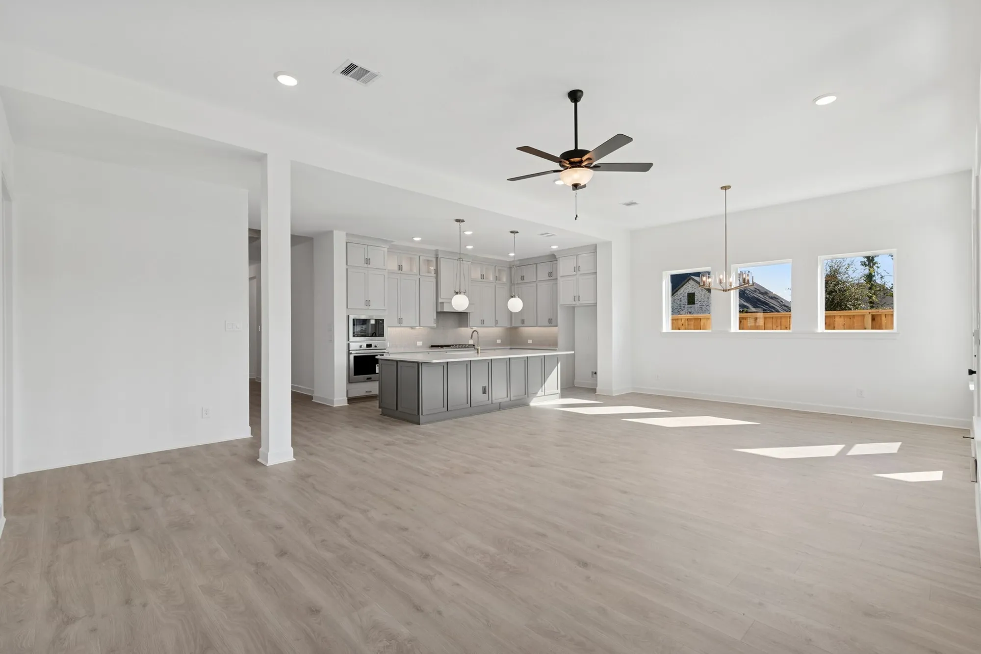 Property Slideshow image 32 of 47 | 21864 victory green way, Porter, TX, 77365