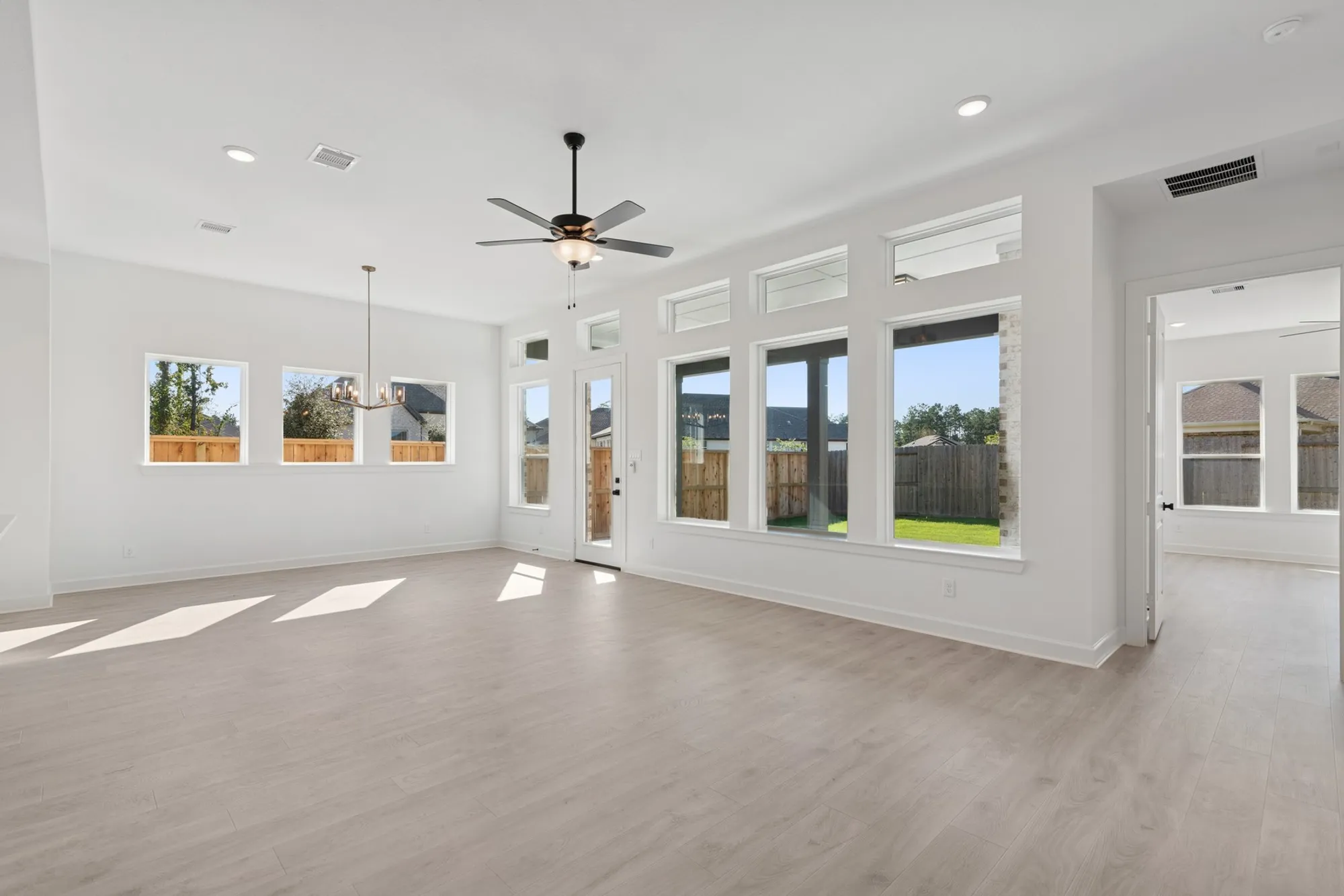 Property Slideshow image 33 of 47 | 21864 victory green way, Porter, TX, 77365