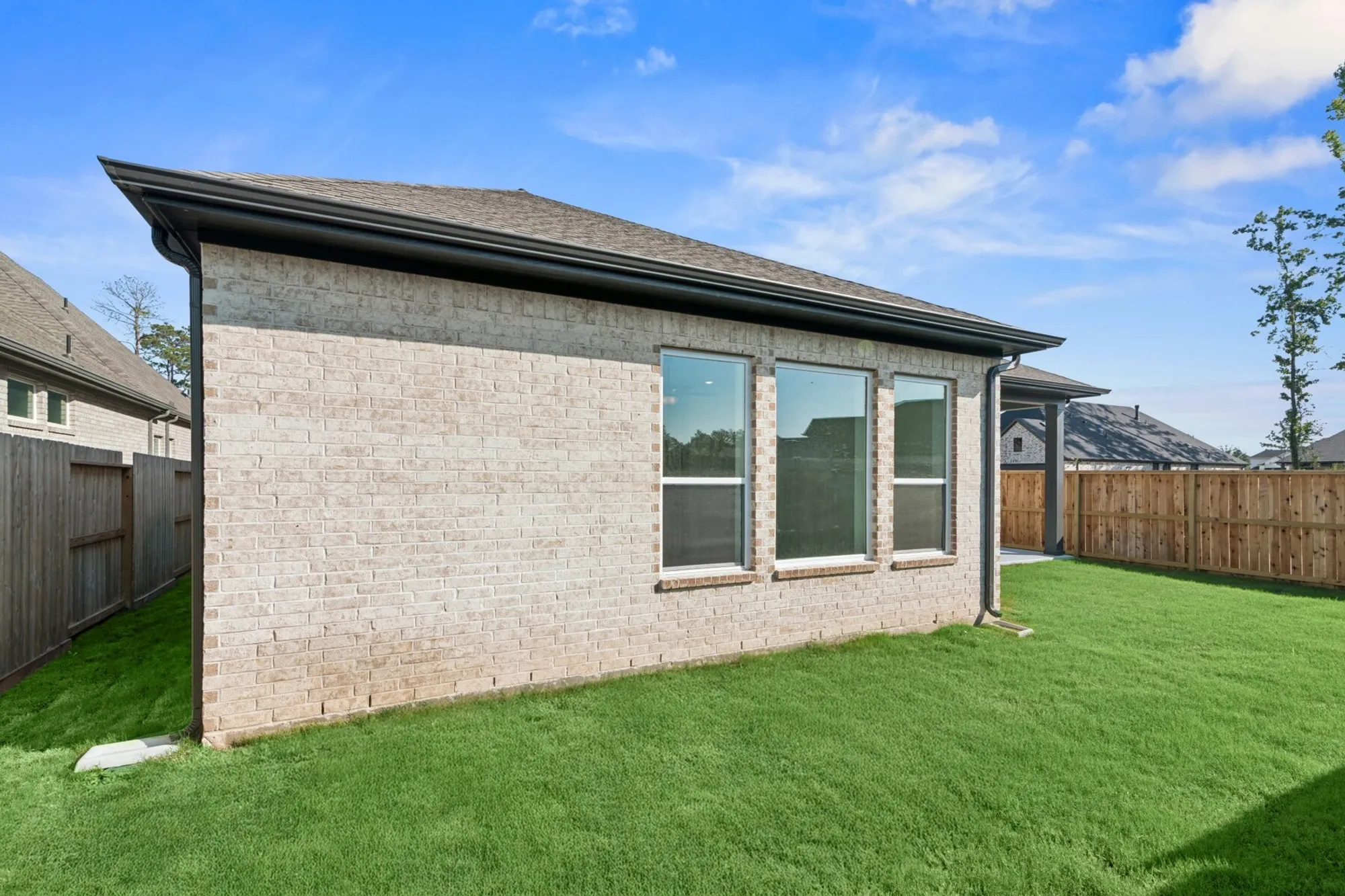 Property Slideshow image 7 of 47 | 21864 victory green way, Porter, TX, 77365