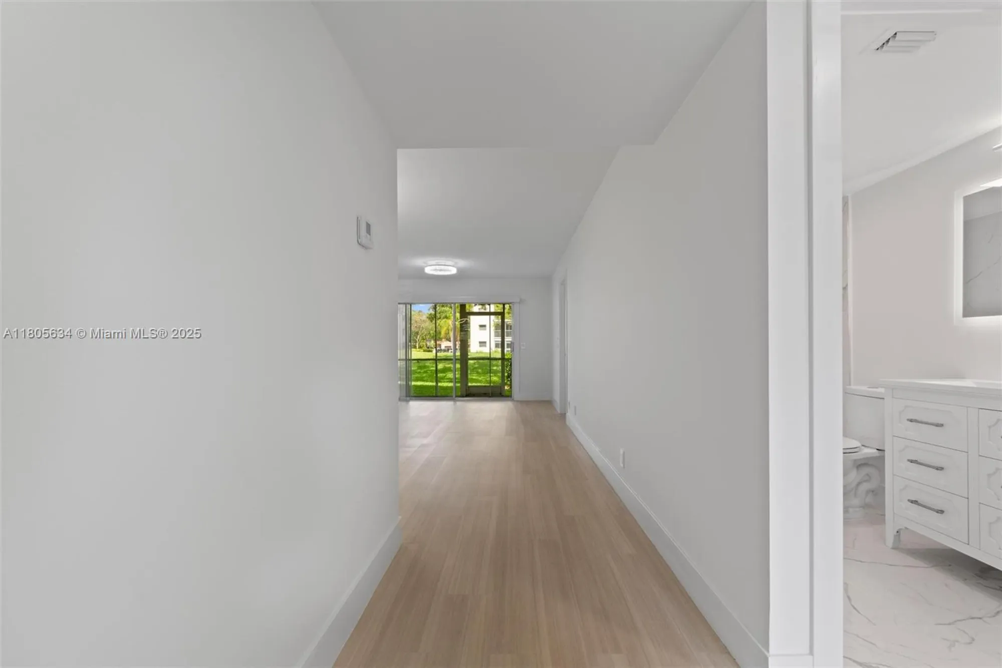 Property Slideshow image 12 of 32 | 1300 sw 124th ter 107p, Pembroke Pines, FL, 33027