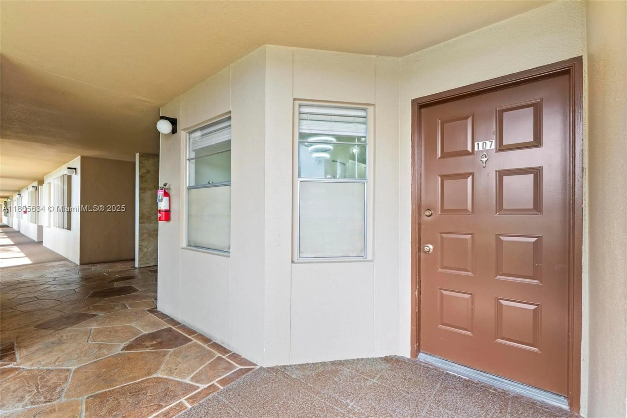 Property Slideshow image 4 of 32 | 1300 sw 124th ter 107p, Pembroke Pines, FL, 33027