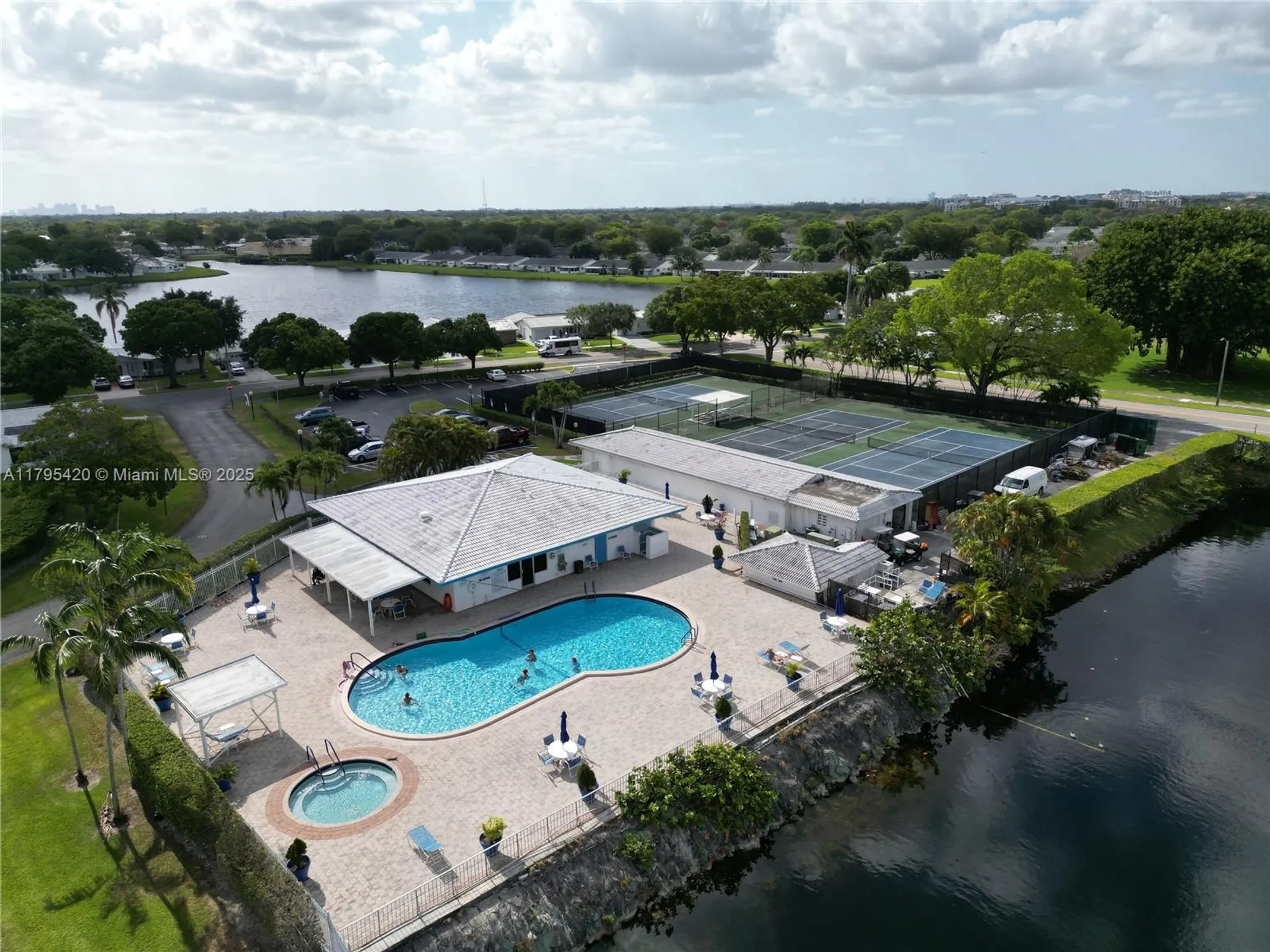 Property Slideshow image 20 of 30 | 1250 nw 85th ave, Plantation, FL, 33322