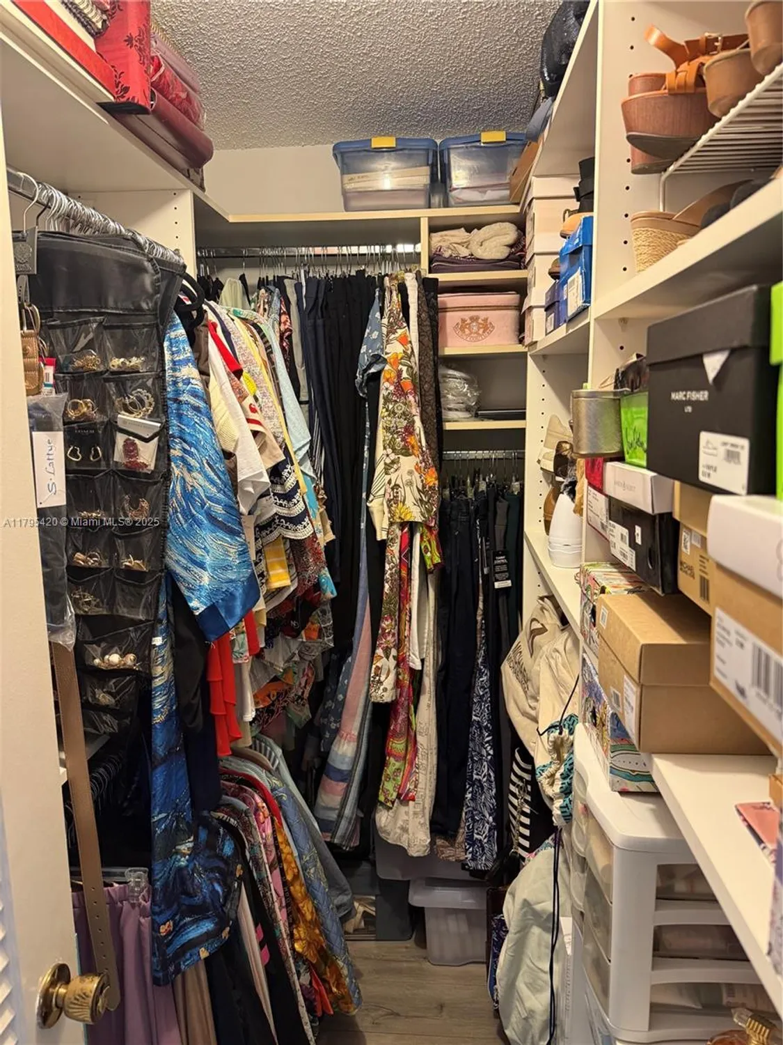 Property Slideshow image 6 of 30 | 1250 nw 85th ave, Plantation, FL, 33322