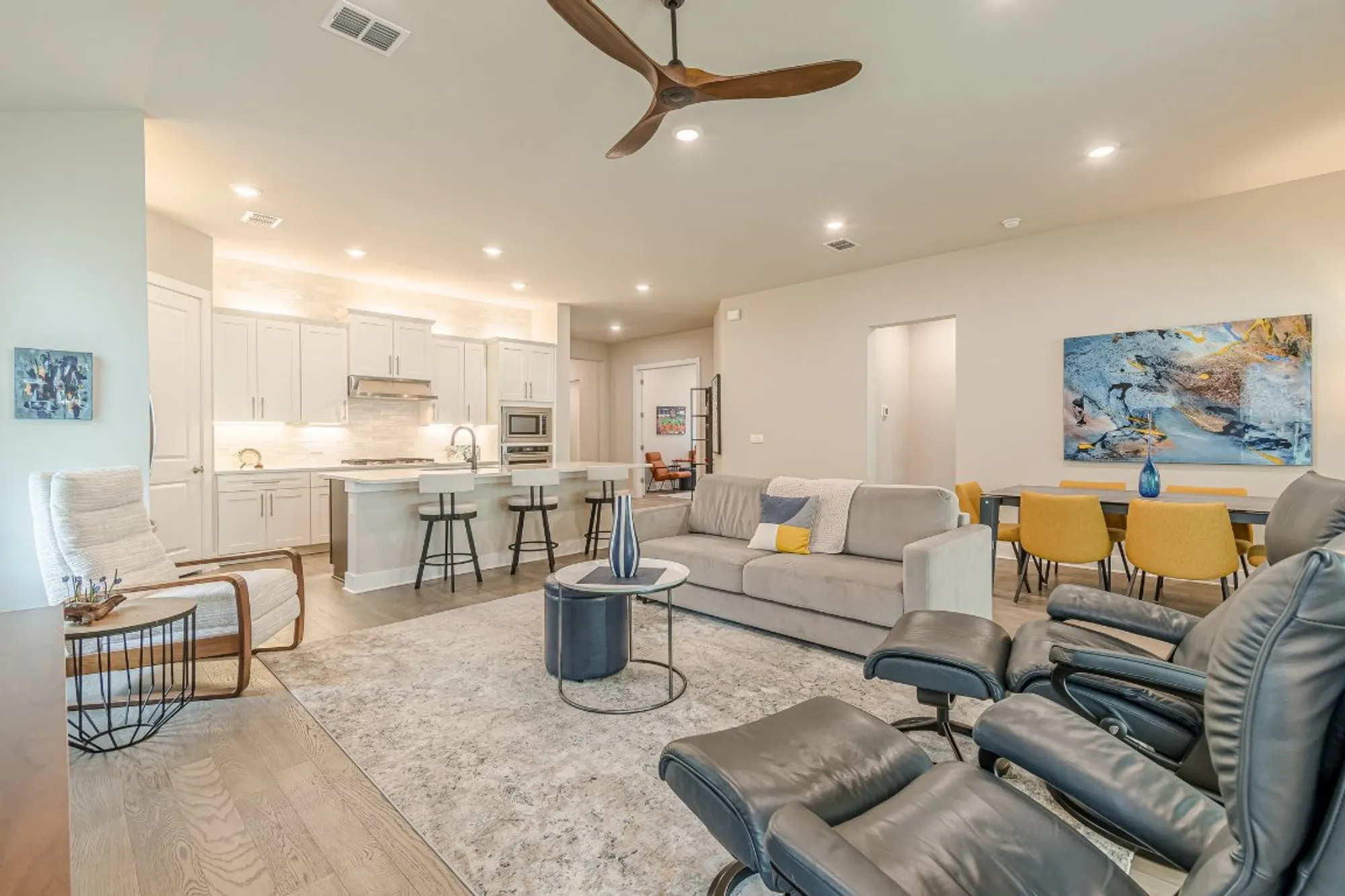 Property Slideshow image 17 of 37 | 433 skipping cedar st, San Marcos, TX, 78666